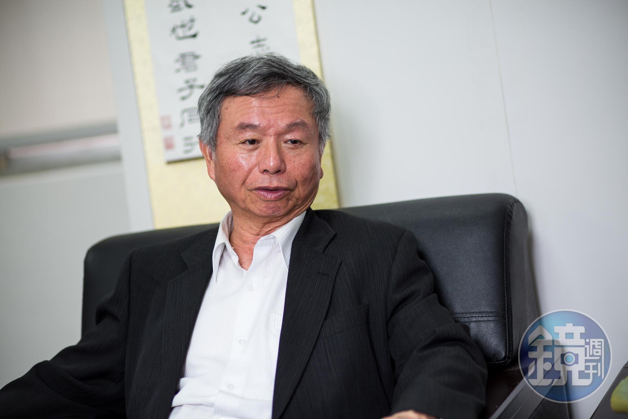 前衛生署長楊志良日前痛批政府「想害台灣絕子絕孫」,昨日再呼籲領養烏克蘭孤兒增進基因庫。(本刊資料照)