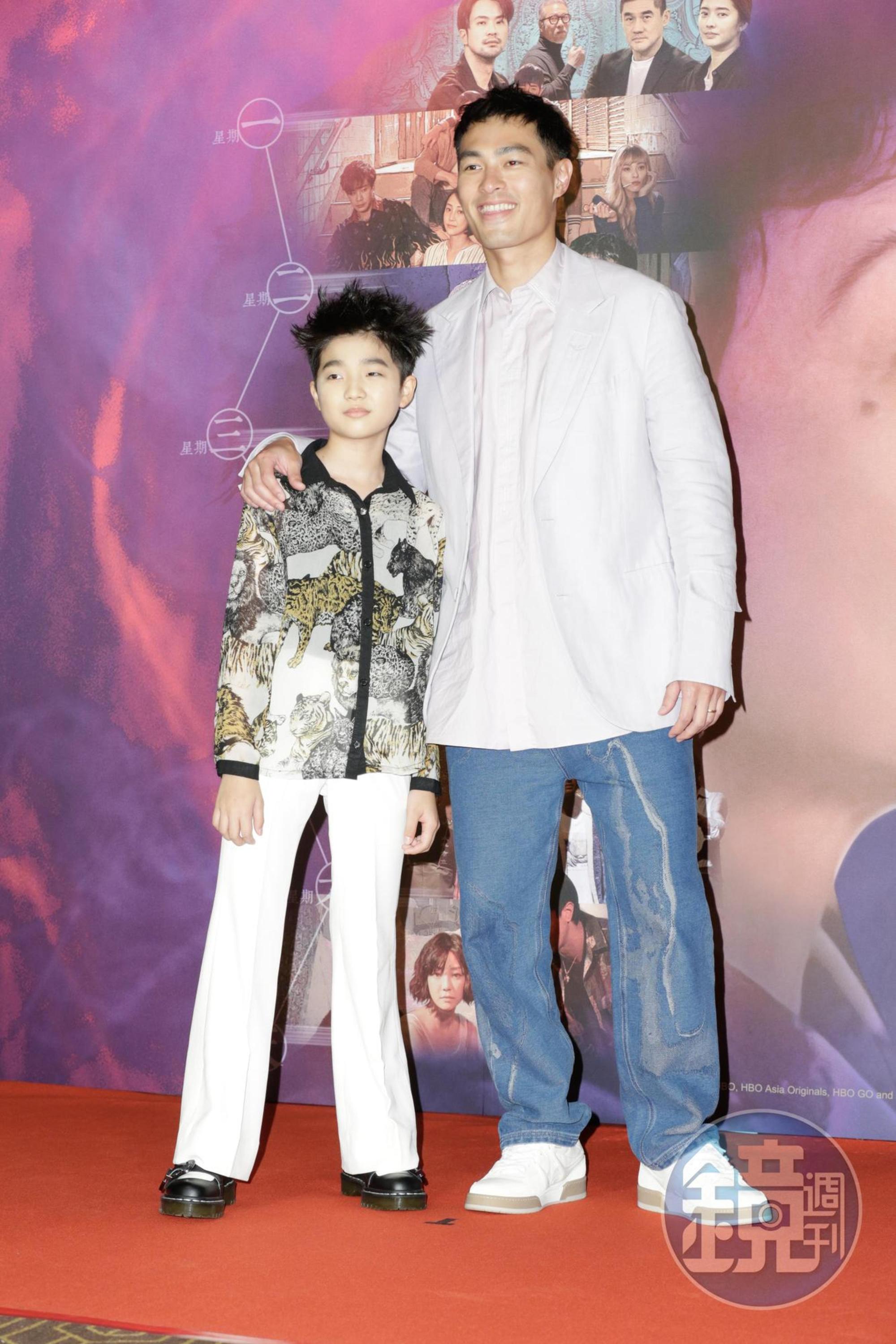 楊祐寧在拍戲時與白潤音刻意疏遠,即興演出時還作勢要打他,但他讚白潤音是成熟的演員,也都接得住。