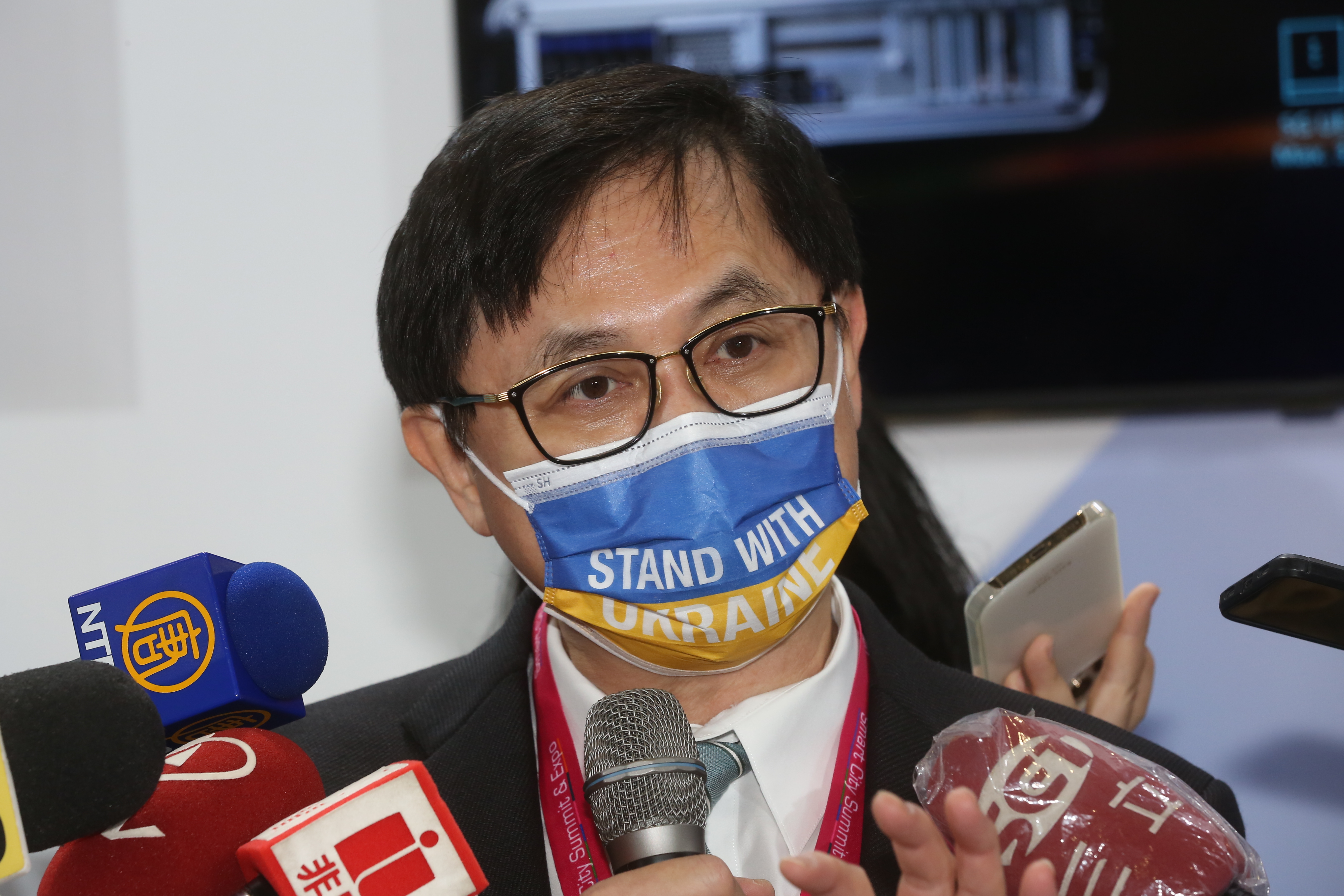 童子賢認為，商品與服務提升更快，效率提升遠遠比通膨還高，就不怕1到2％的通膨衝擊。