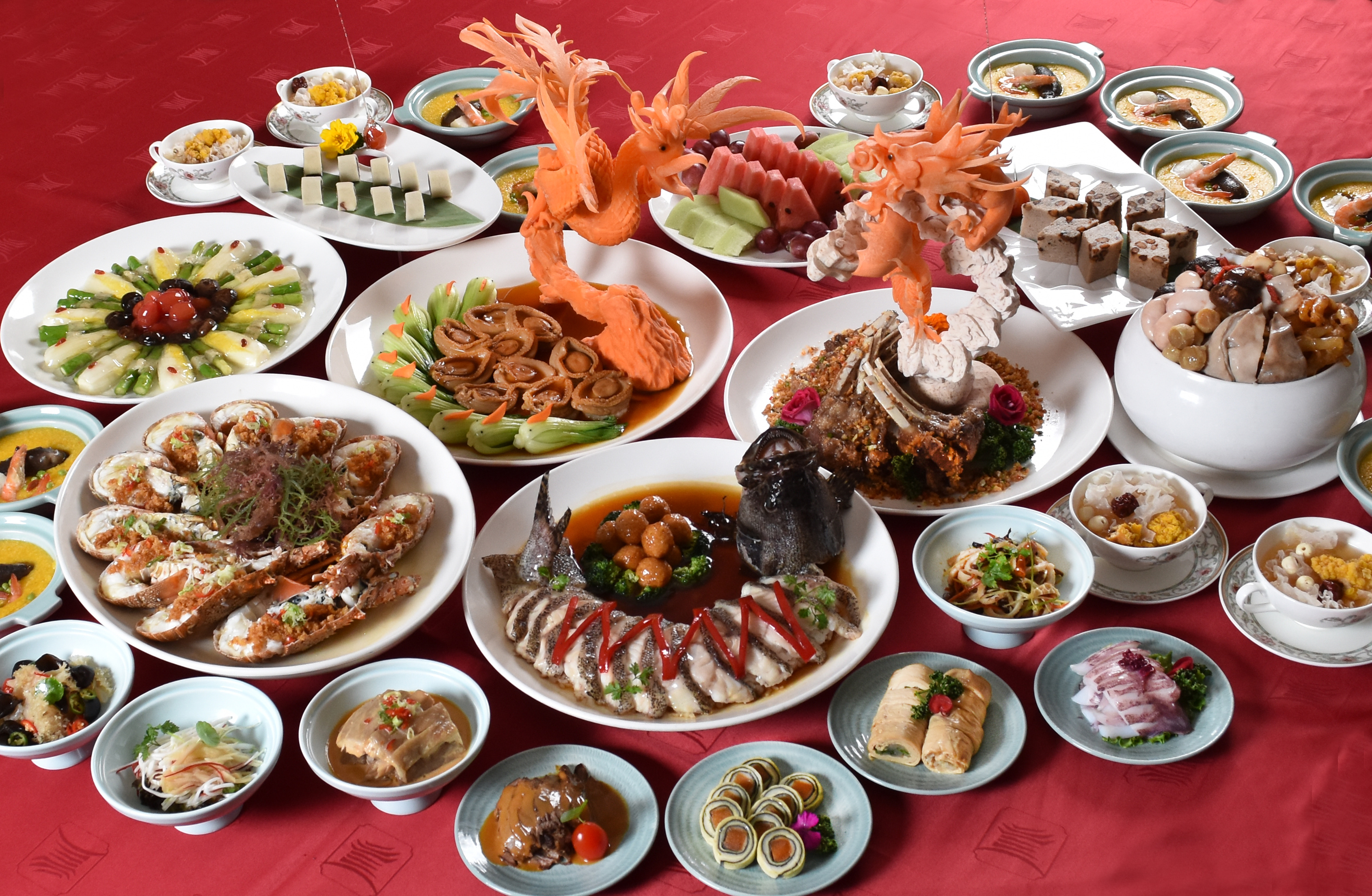 飯店推出「君臨天下 國之饗宴」專案，民眾可品嘗圓山總統行館國宴文化餐。（圓山飯店提供）
