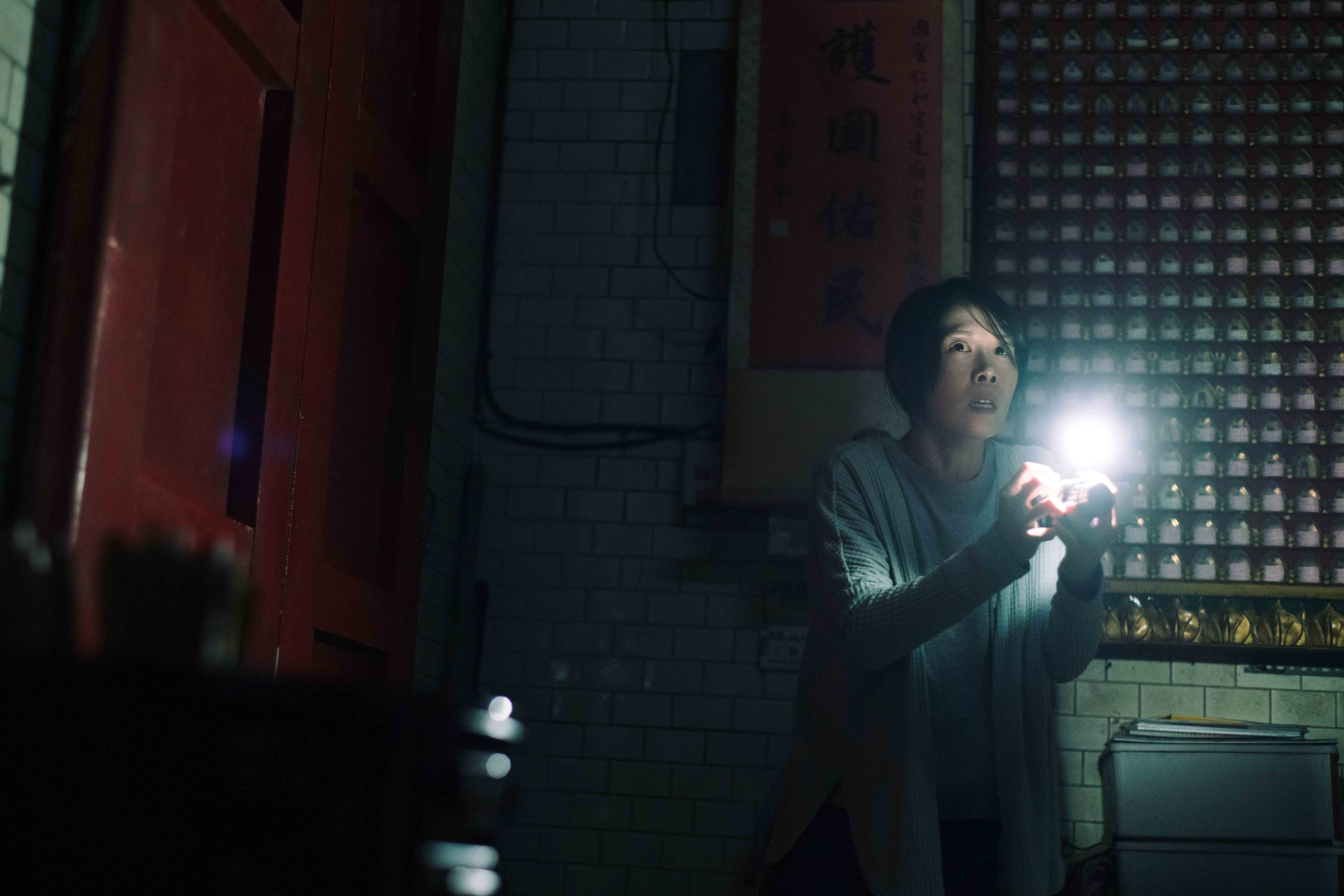 蔡亘晏首次主演恐怖片，光看劇本就覺得毛骨悚然。（牽猴子提供）