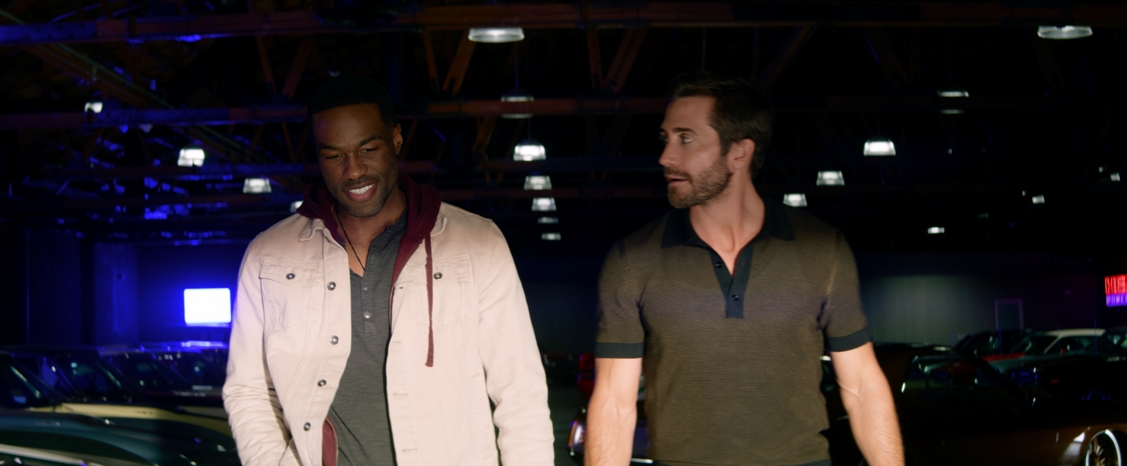 葉海亞阿巴杜馬汀二世(左)與傑克葛倫霍(右)在《劫命救護》飾演不斷惹出麻煩的兄弟,最終引爆了飛車逃亡。(UIP提供)