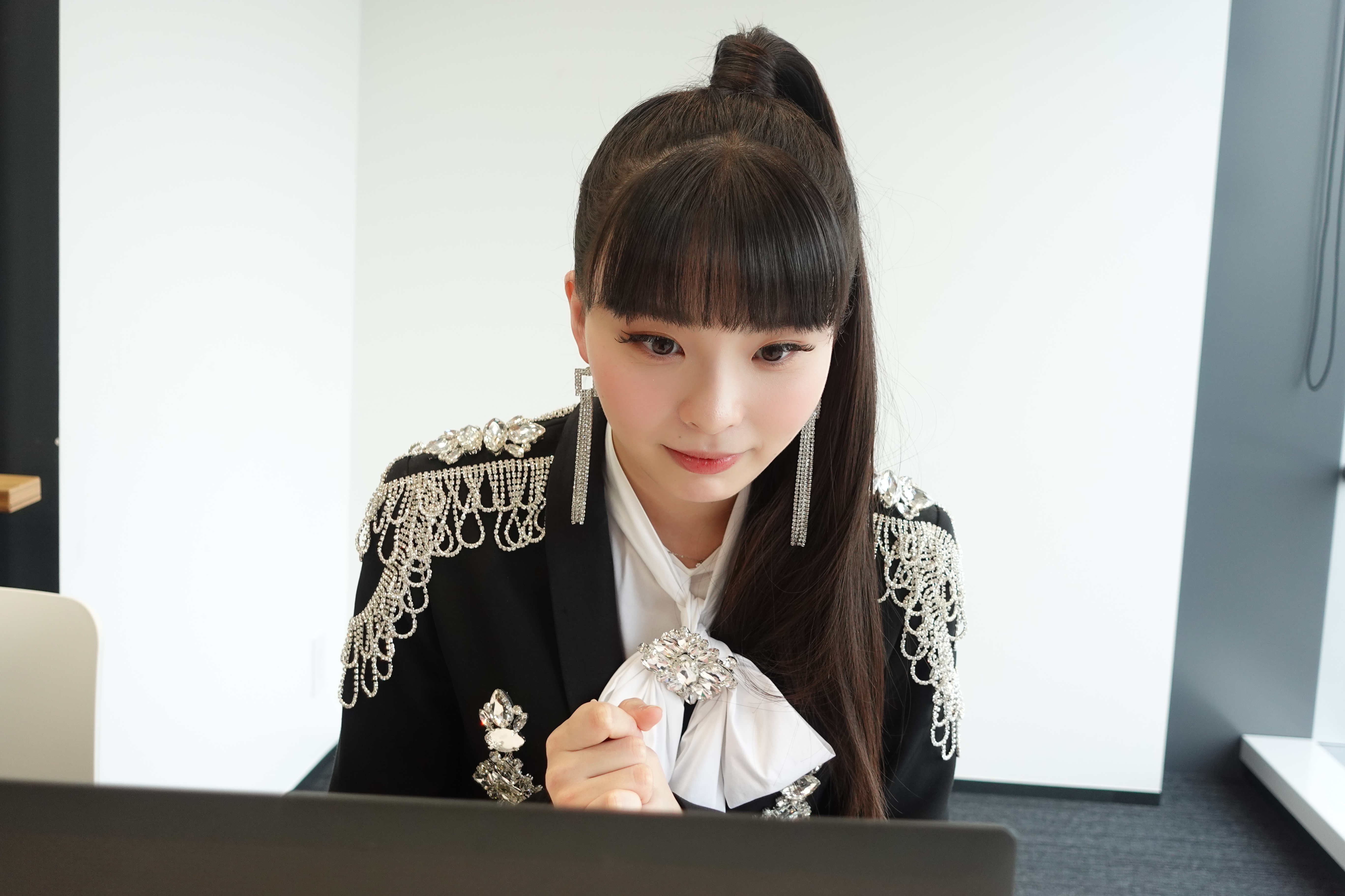 川口百合凪期待未來有機會能盡快訪台，親自答謝支持她的台灣粉絲。（環球音樂提供）