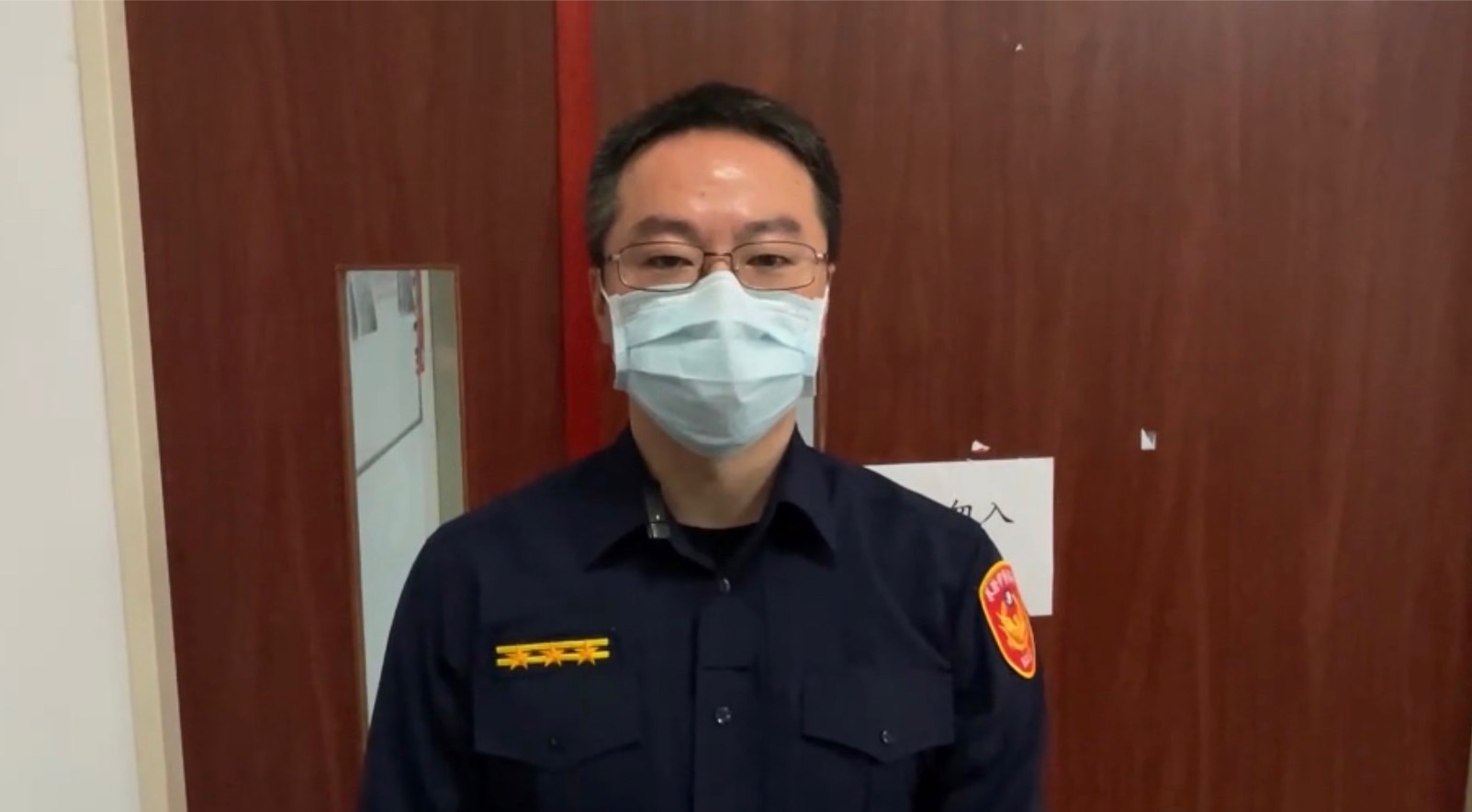 基隆市警局第一分局一名偵查隊隊員傳出確診，副分局長出面說明。（翻攝畫面）