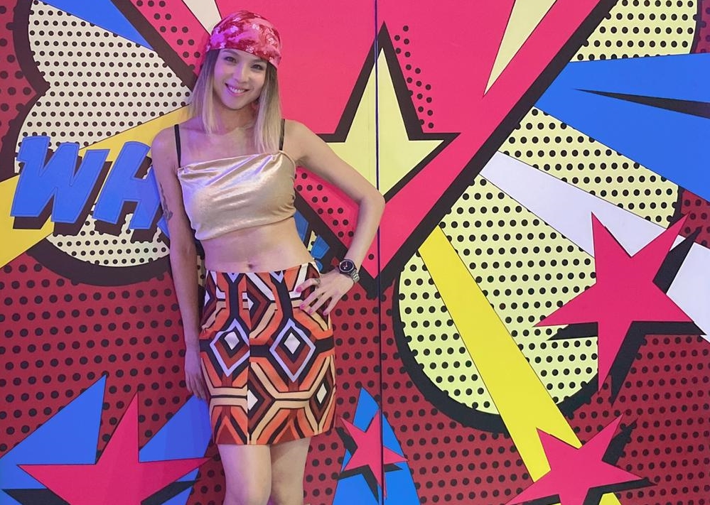 婷婷以當年發片造型登上綜藝節目。（讀者提供）