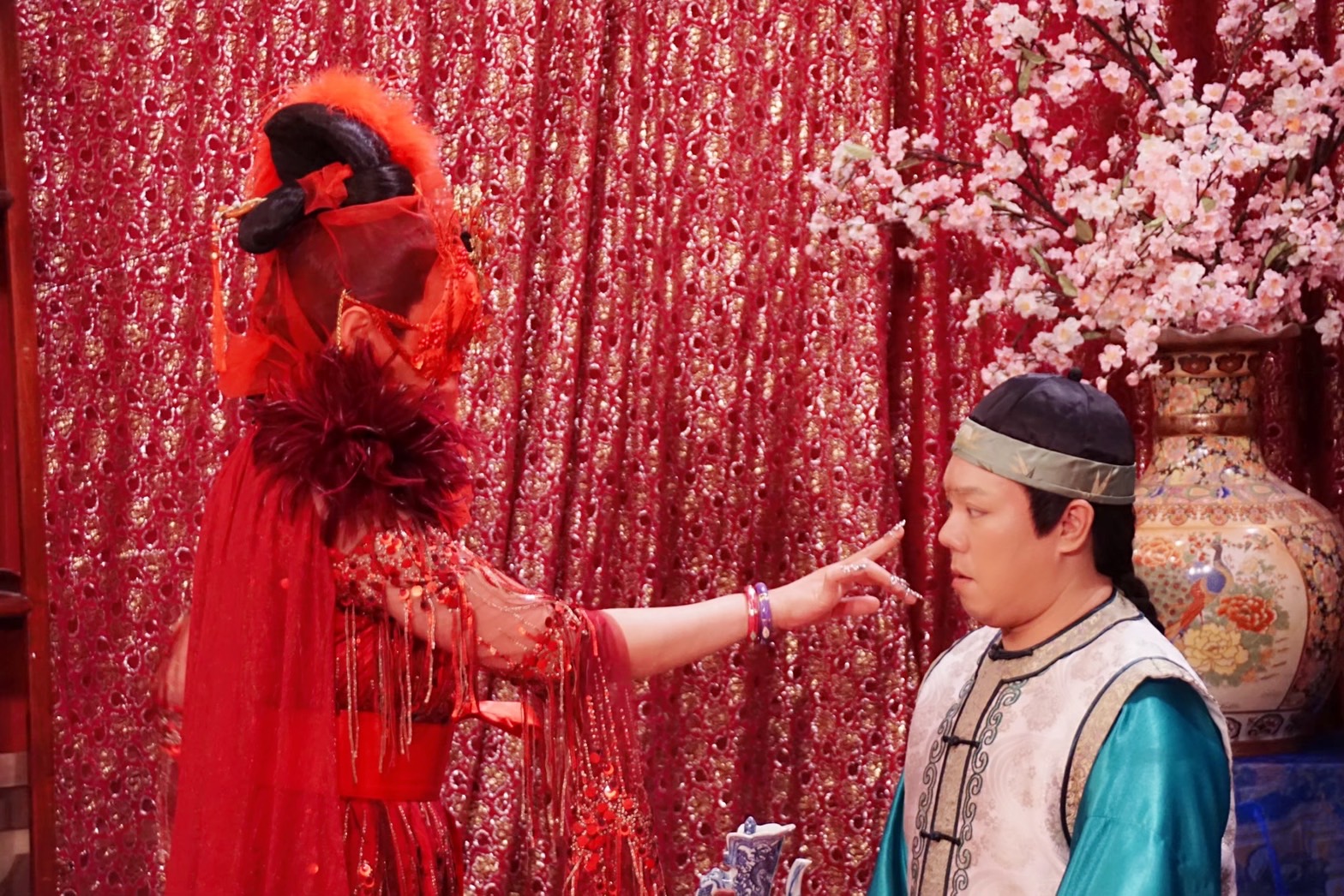 陳亞蘭在戲裡成為神祕的青樓女子。（欣湉國際提供）