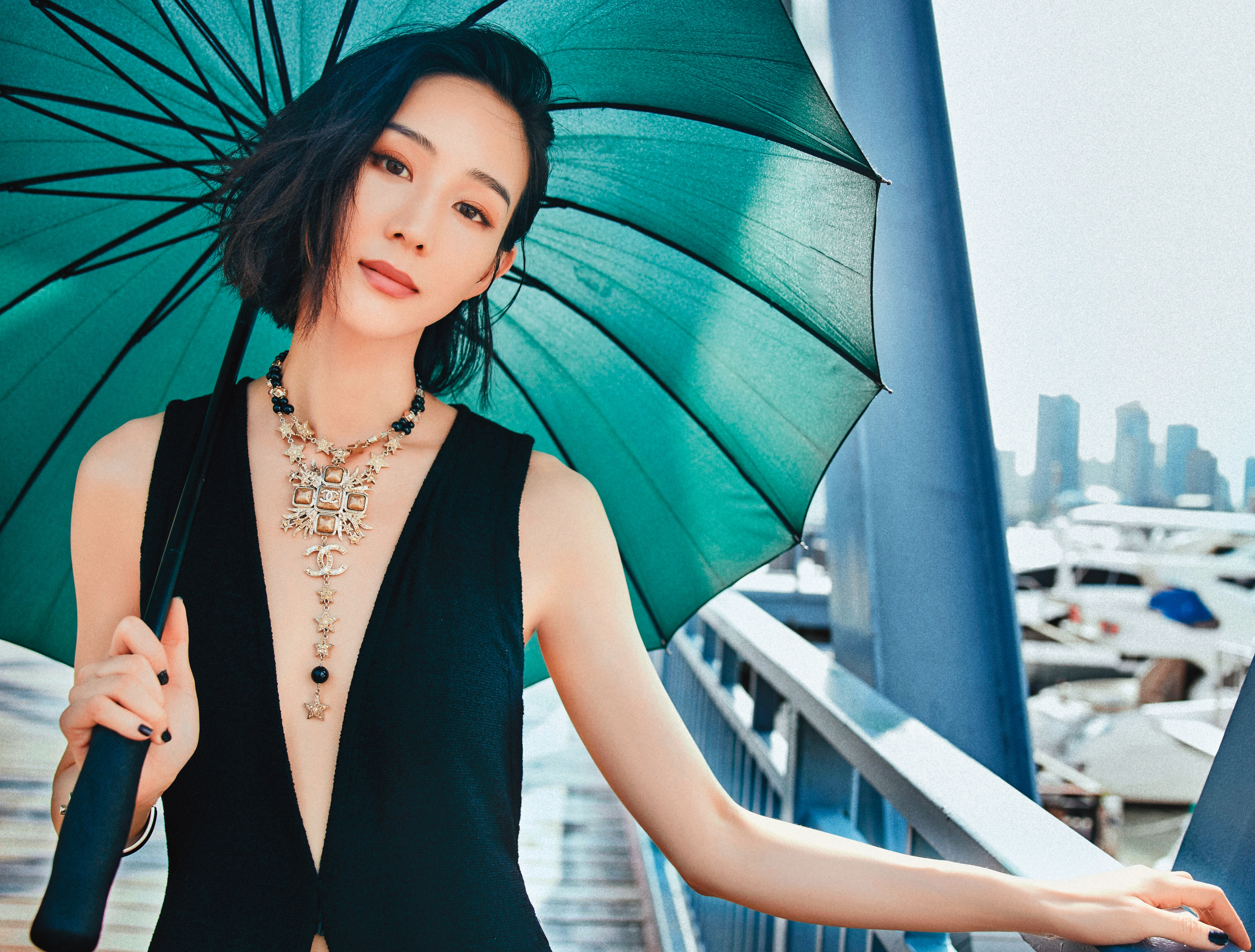 張鈞甯曾經獲得微博電影之夜「年度進取演員」獎，力爭上游眾所皆知。（翻攝自張鈞甯工作室微博）