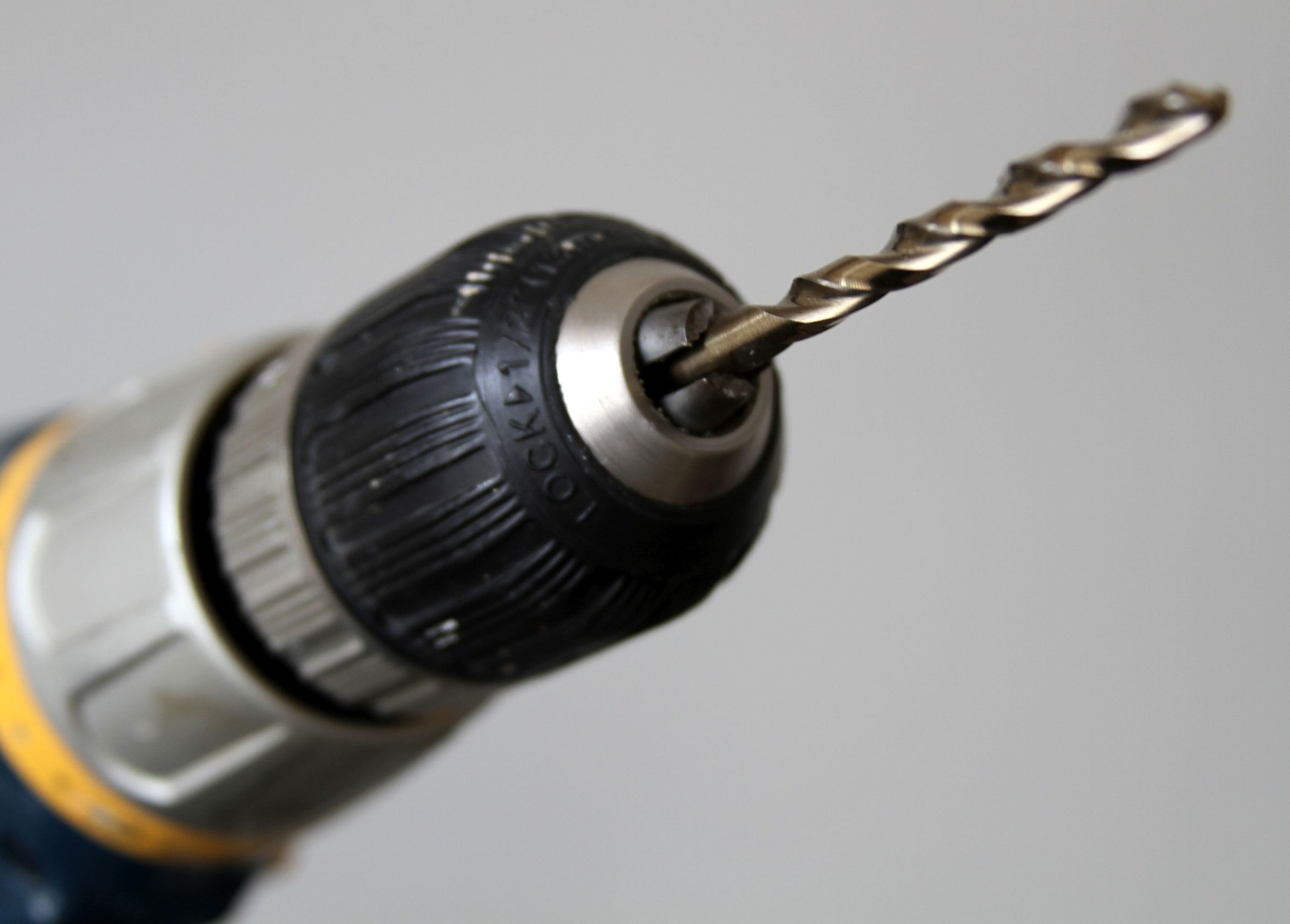 7旬老翁服用強力春藥,藥效發作讓妓女形容他「猛如電鑽」,不料激戰10分鐘就氣絕身亡。(示意圖,Pixabay)