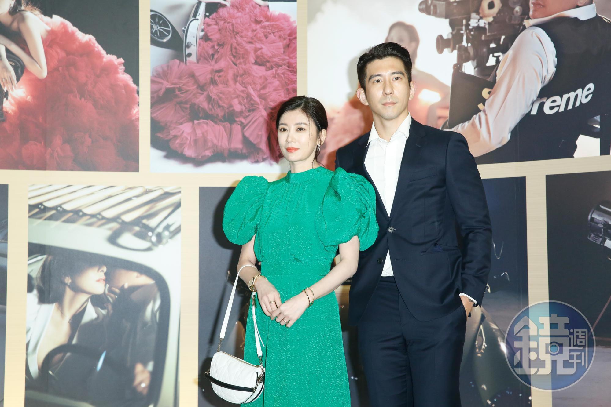 賈靜雯、修杰楷盛裝出席婚禮。