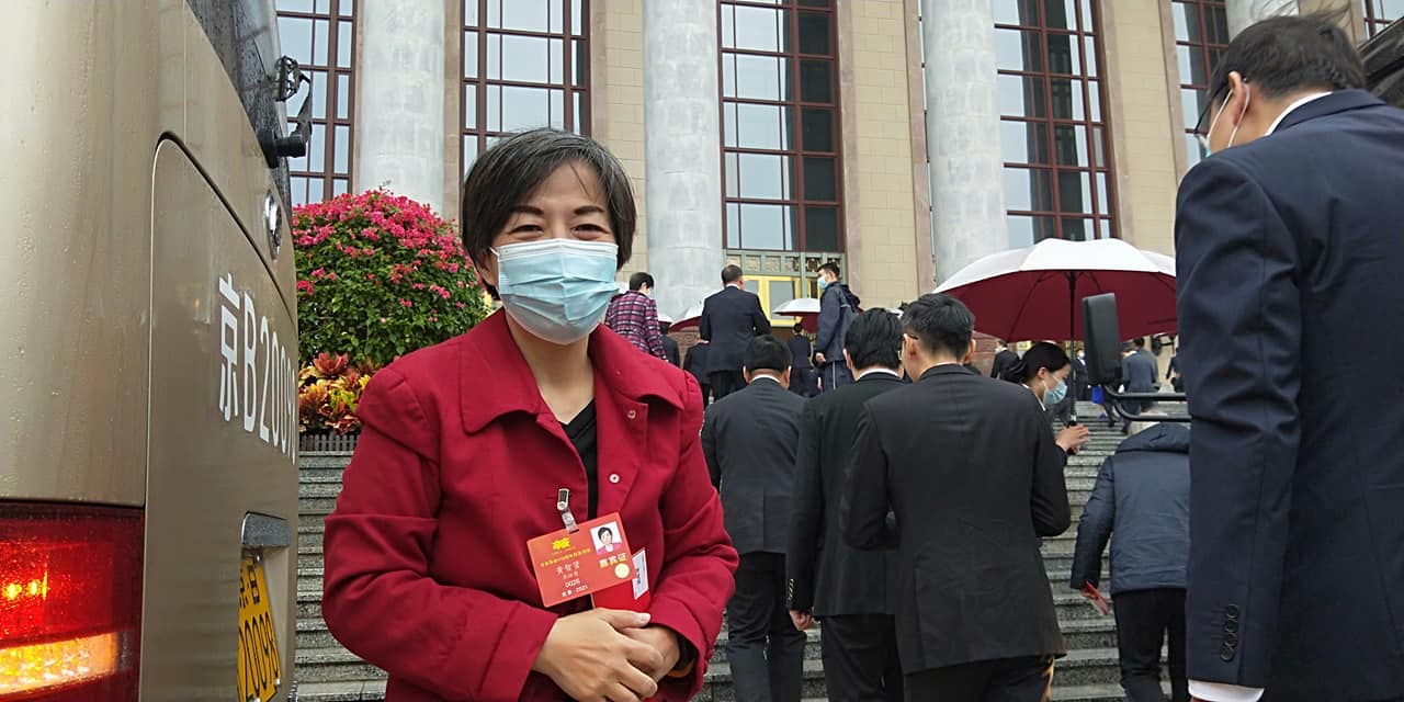 黃智賢隻字不提中國疫情,卻一味唱衰台灣,讓網友忍不住出言諷刺。(翻攝自黃智賢臉書)