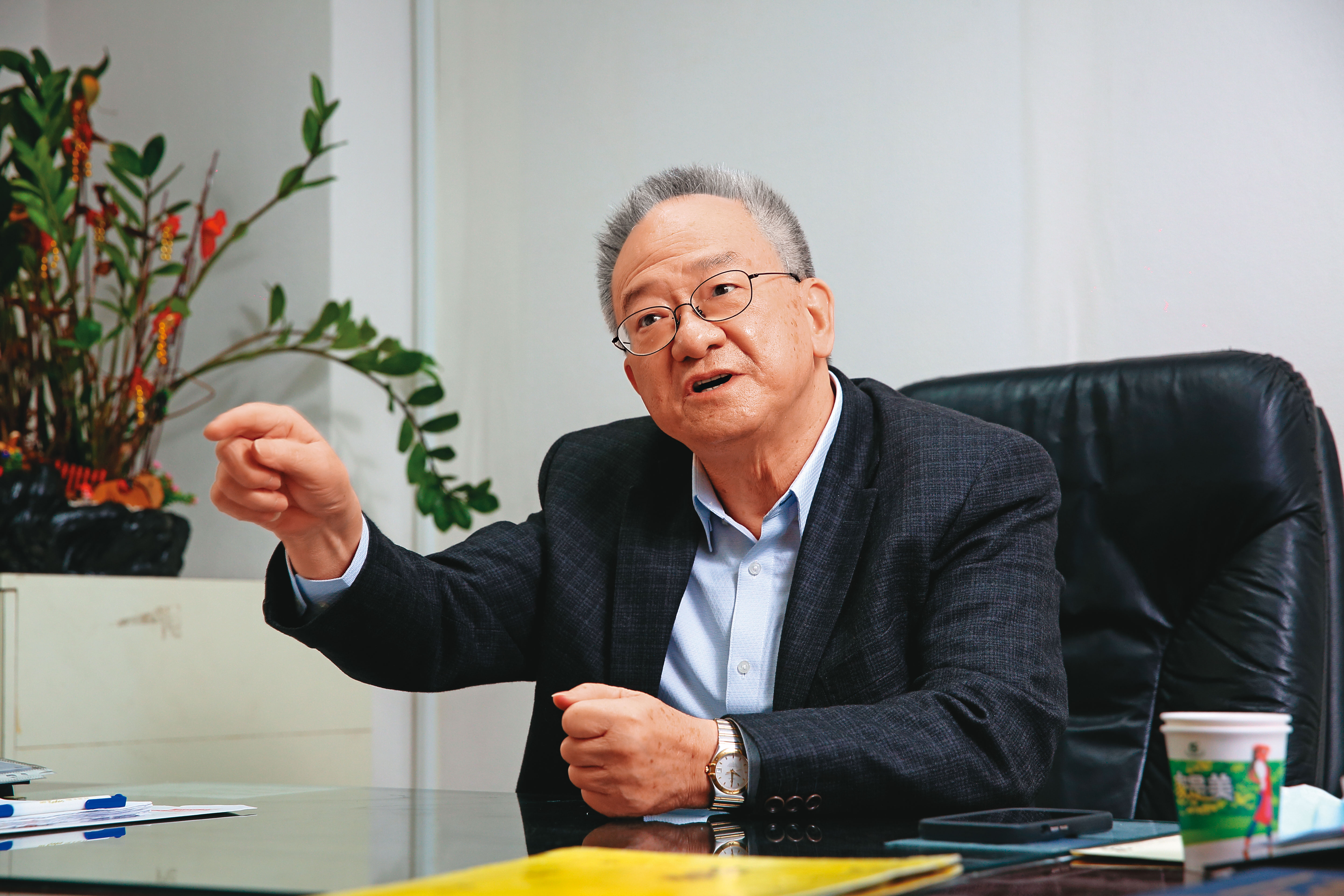 陳龍發（圖）認為，這次李全教等人解任他的董事長職務不合程序。