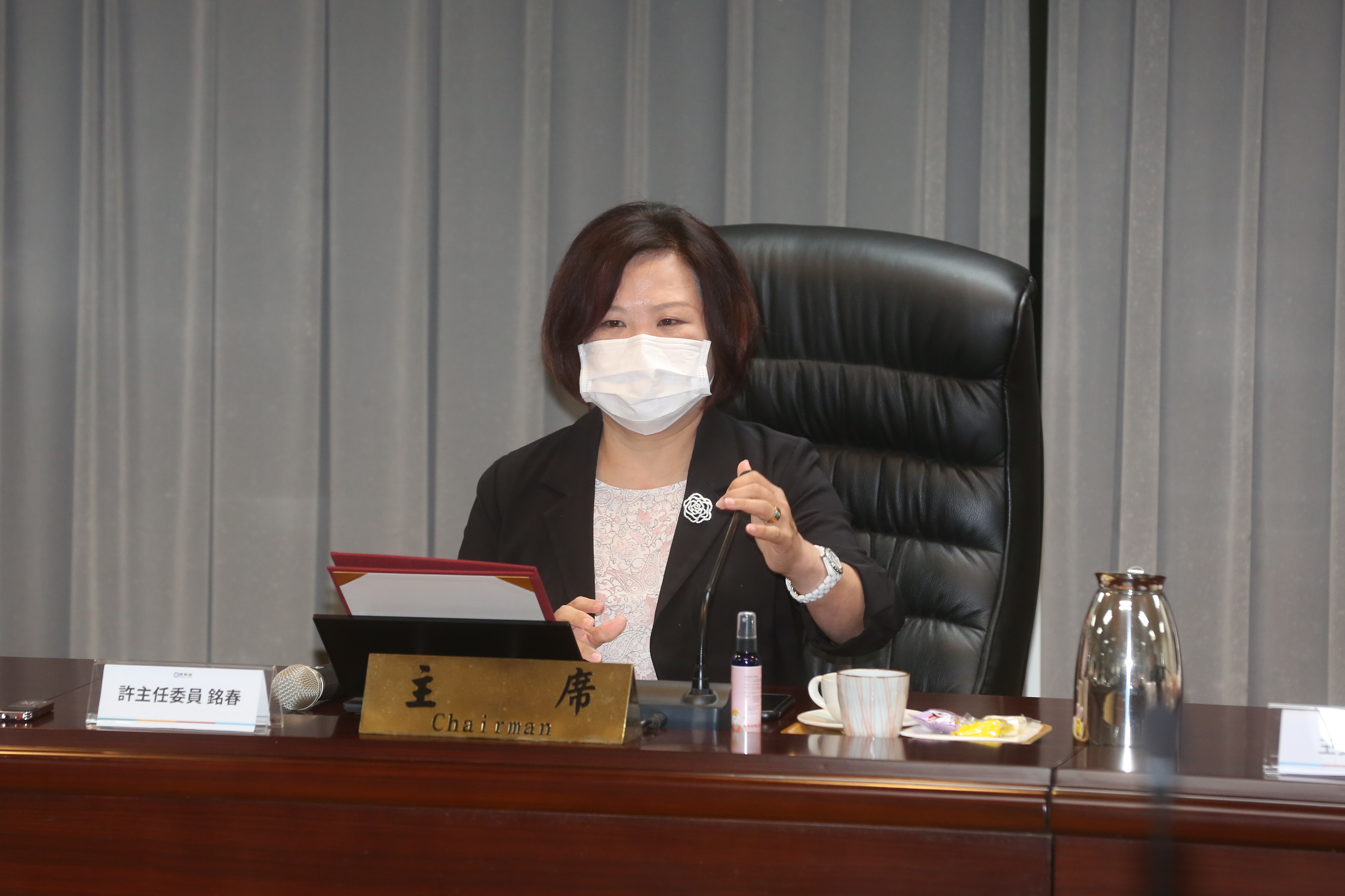 勞動部長許銘春透露，基本工資漲幅都是第三季才會討論，委員會將依據經濟數據和社會情勢討論做出決定。（本刊資料照）