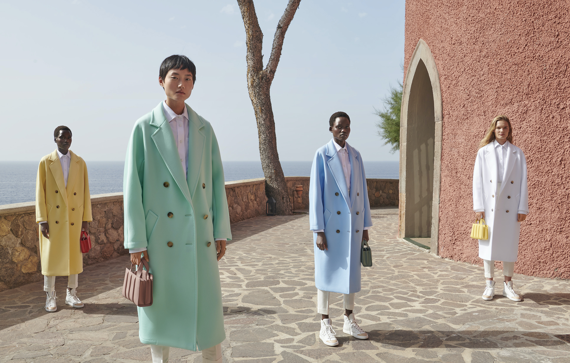 Max Mara 101801 Light系列全新登場，完全契合現代女性的需求。（華敦提供）