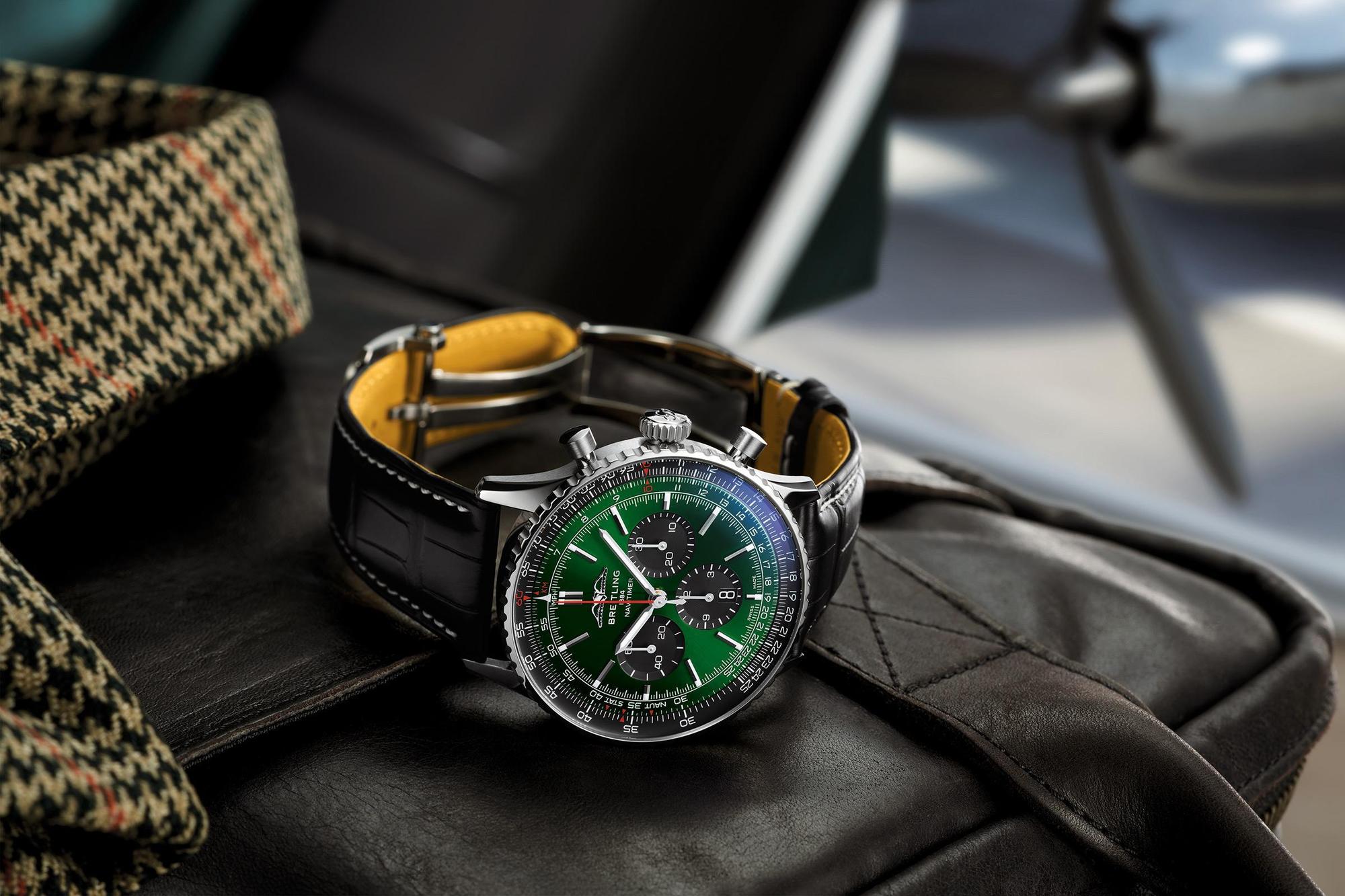 百年靈Navitimer 46mm,建議售價NT$275,000 ~ 1,192,00。