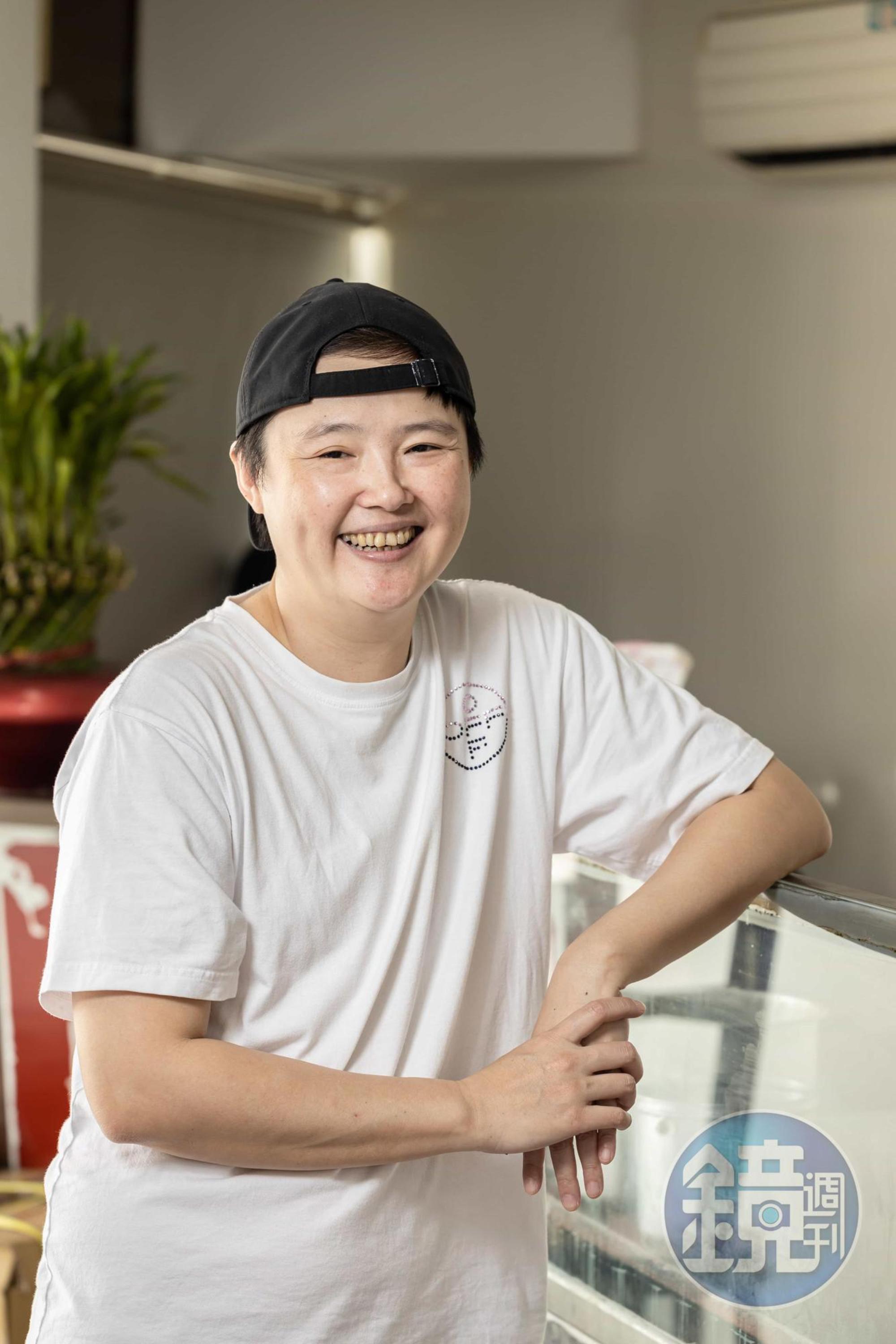店長陳亦相當豪邁爽朗，介紹起自家的餐點卻詳盡又細心。