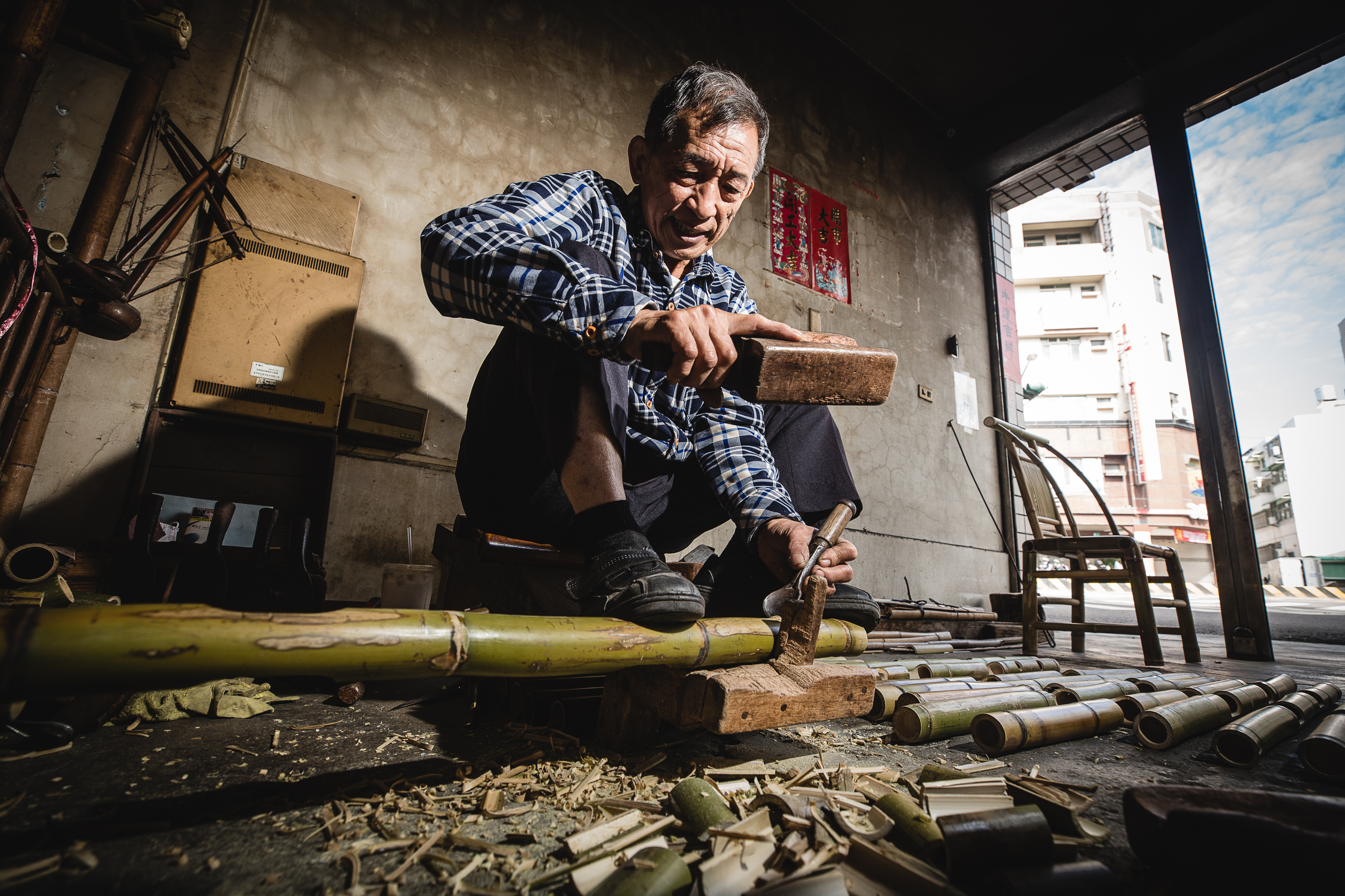 王壬輝做竹50年，以善變應世代萬變，才將幾近消失的老技藝保存傳承。