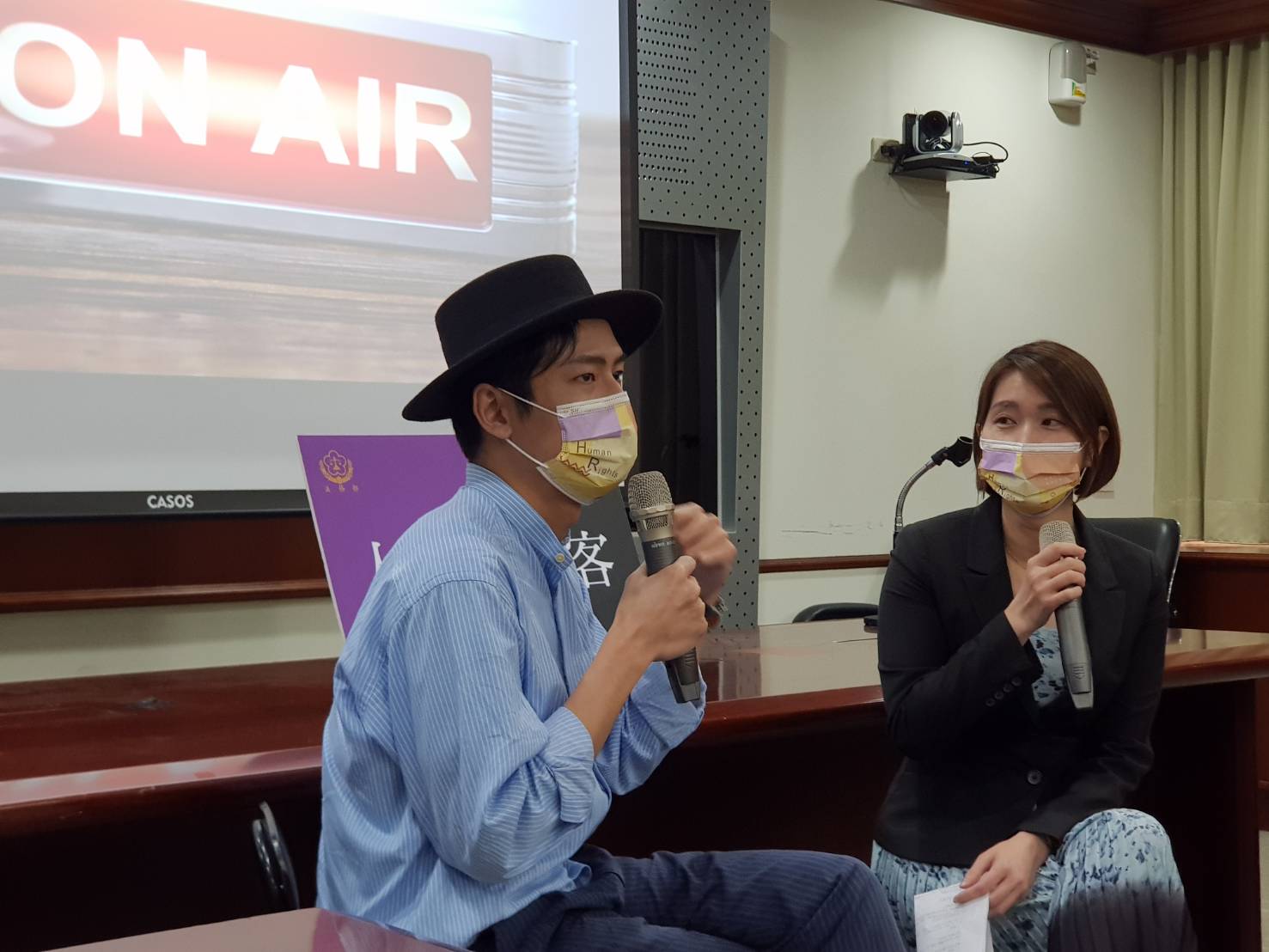 法務部推出Podcast「人權搜查客」節目,攜手「萬秀洗衣店」金孫張瑞夫暢談人權概念受好評。