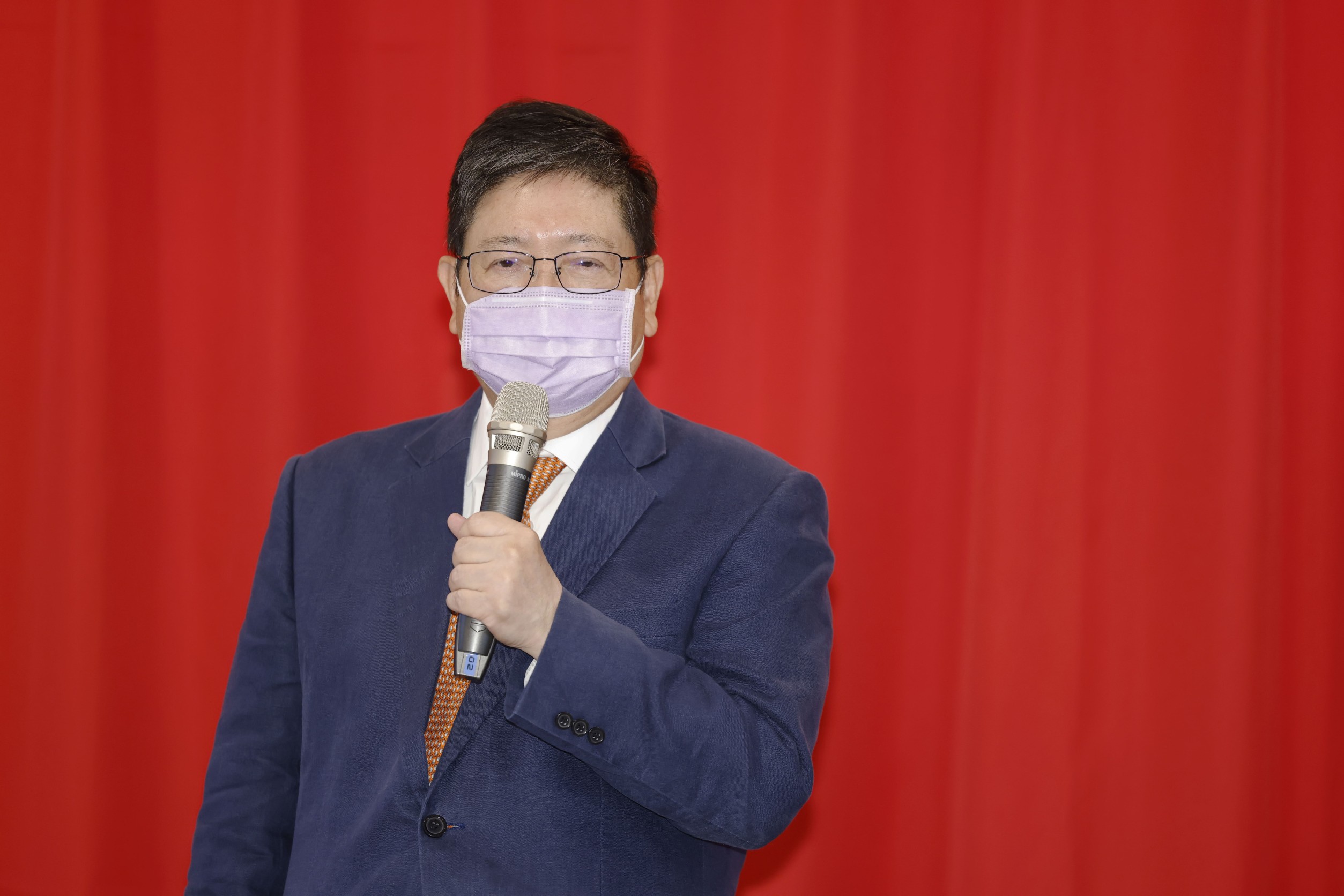 新竹縣長楊文科說,清華大學針對精準、智慧醫療成立學士後醫學系,正是關鍵時刻。(清華大學提供)