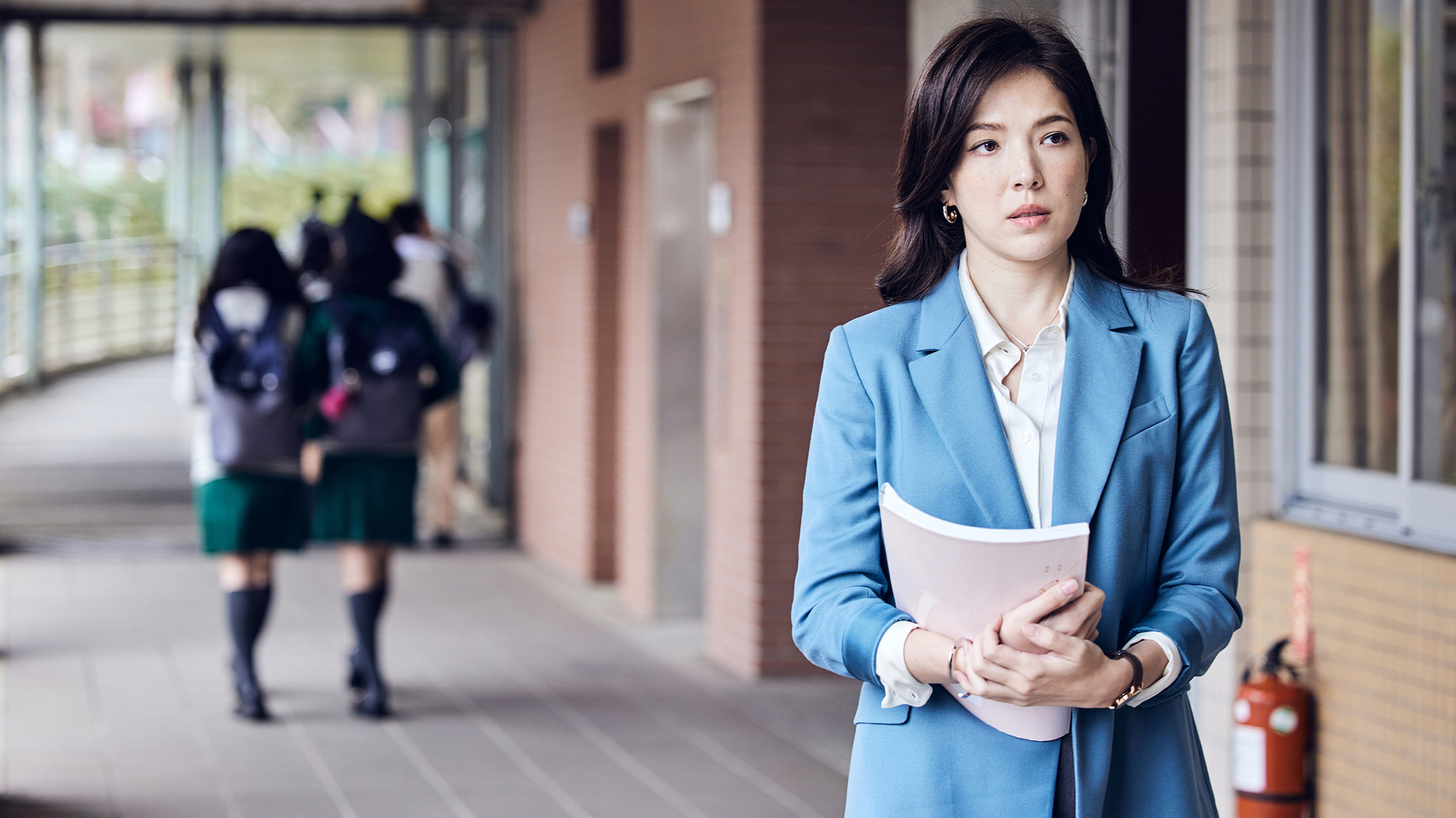 許瑋甯在《第9節課》中飾演性感女教師陳孟筠。（愛奇藝國際站提供）