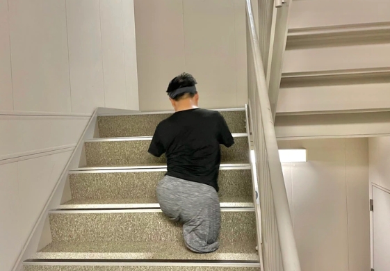 乙武洋匡擺脫偷吃50女陰影。(翻攝自推特)