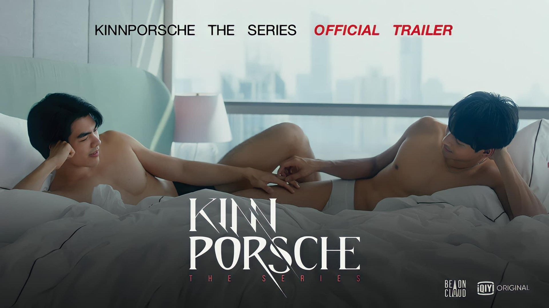《Kinn Porsche黑幫少爺愛上我》海報就讓許多粉絲看得差點噴鼻血。(愛奇藝國際站提供)