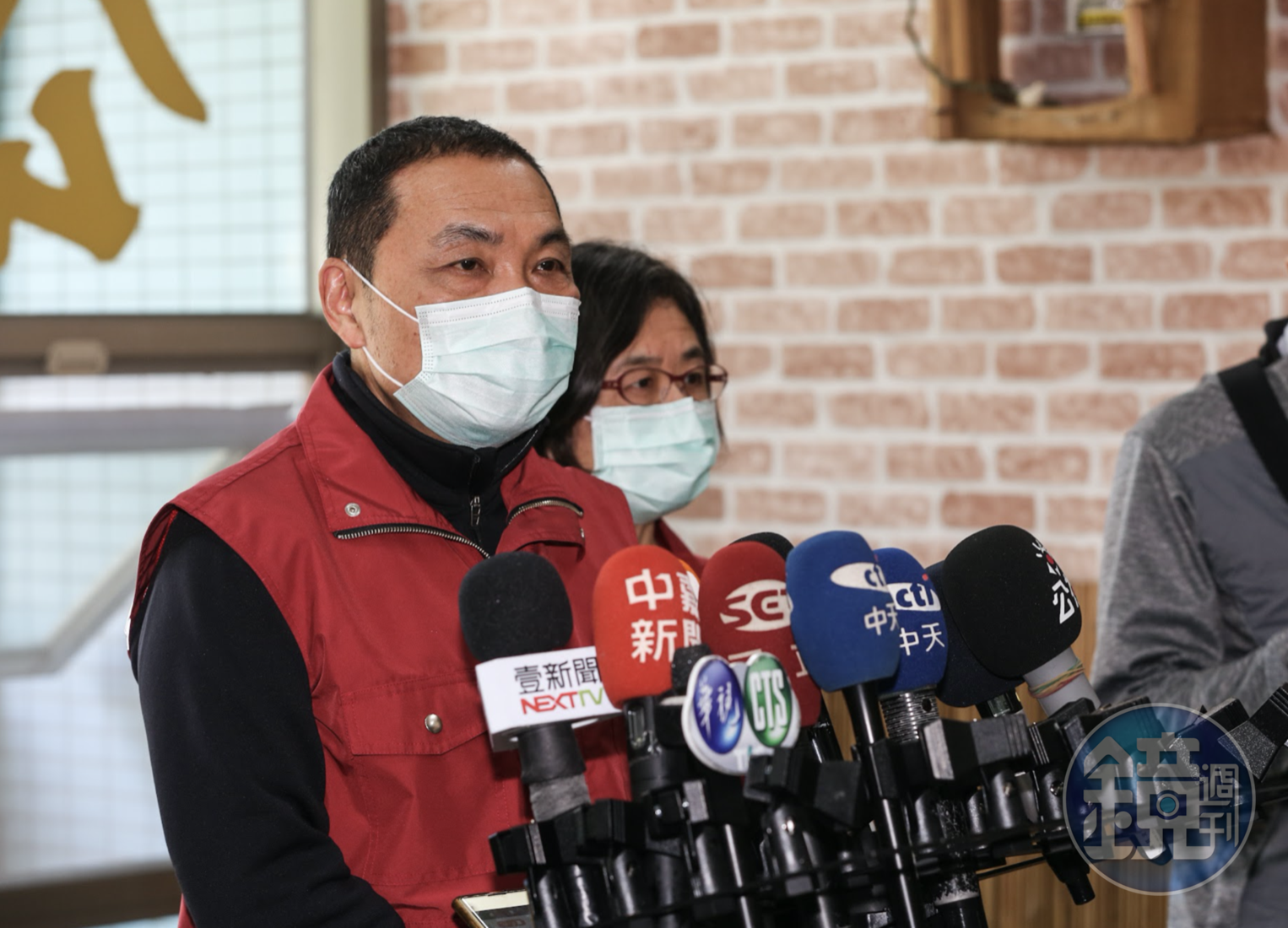 新北市長侯友宜今宣佈加強國小防疫措施，暫停跨校大型活動，學校視疫情滾動檢討戶外教學、畢業旅行活動。（資料照）