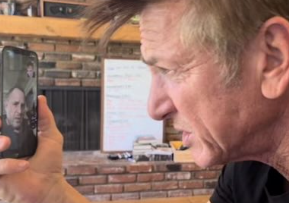 烏俄戰爭開打後，西恩潘持續為烏克蘭發聲。（翻攝西恩潘推特）