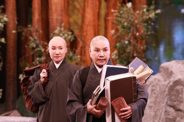 唐美雲演過多位高僧,但卻為了母親不敢真的出家。(大愛電視台提供)