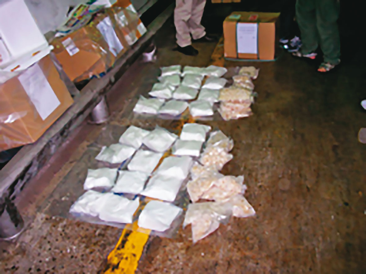 近年出國代購夾帶毒品案例層出不窮。(示意圖,翻攝畫面)