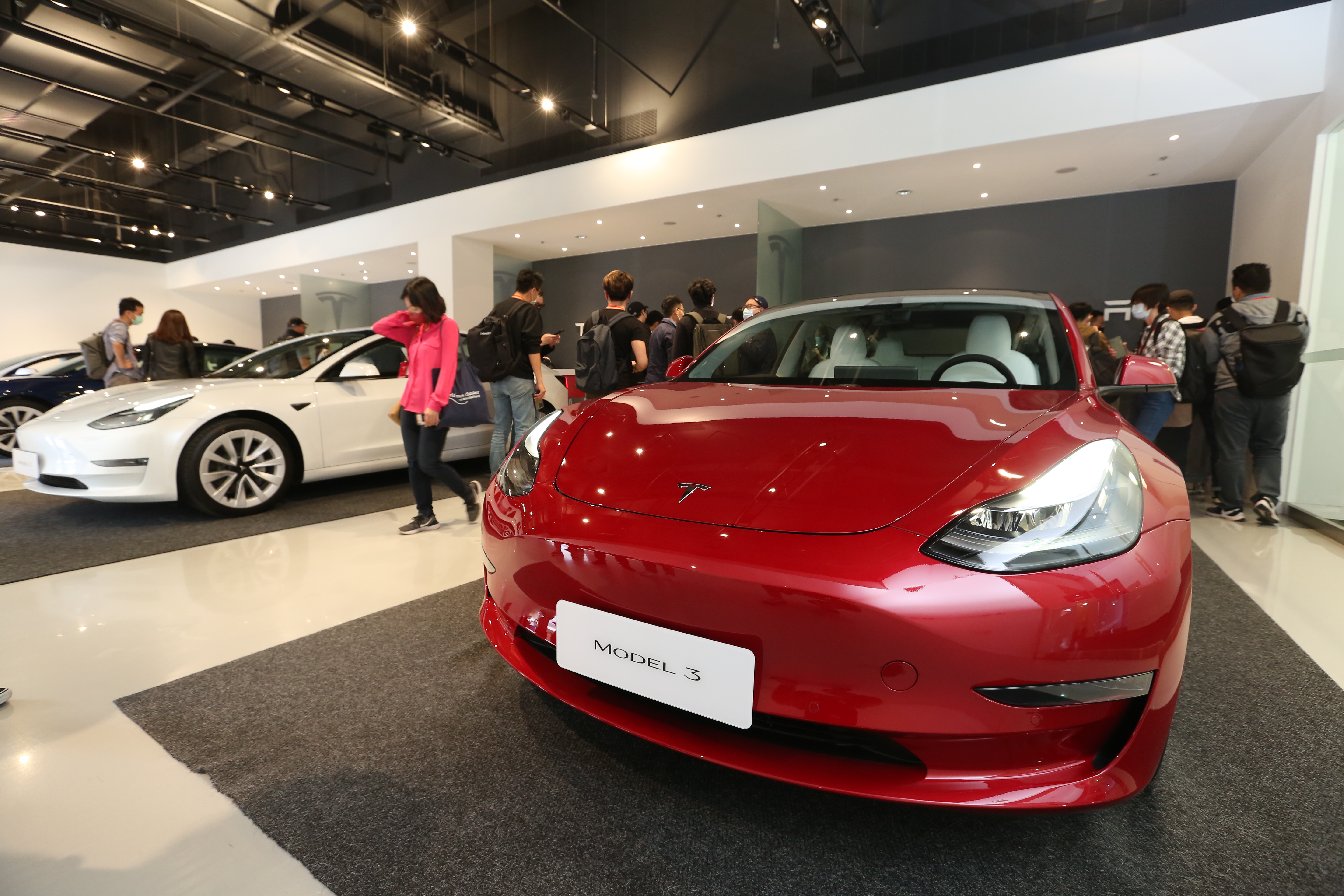 特斯拉Model 3銷量3月份超越豐田進口神車RAV4。