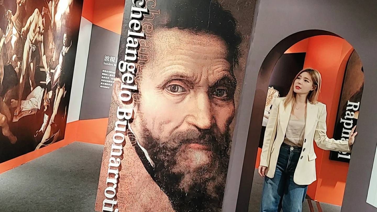 孟慶而受邀參觀全台最大沉浸式體驗展「會動的文藝復興」。（孟慶而提供）