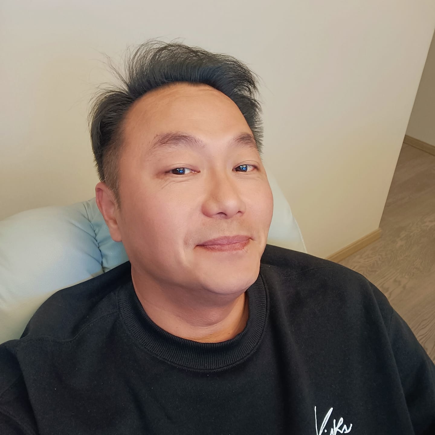 克帆曾曝他的畫家老婆曾有嚴重憂鬱症。（翻攝張克帆臉書）