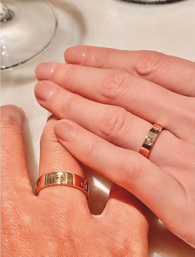 陳喬恩結婚當天在社交平台曬出婚戒，稱人在福中，知福。（翻攝自陳喬恩IG）