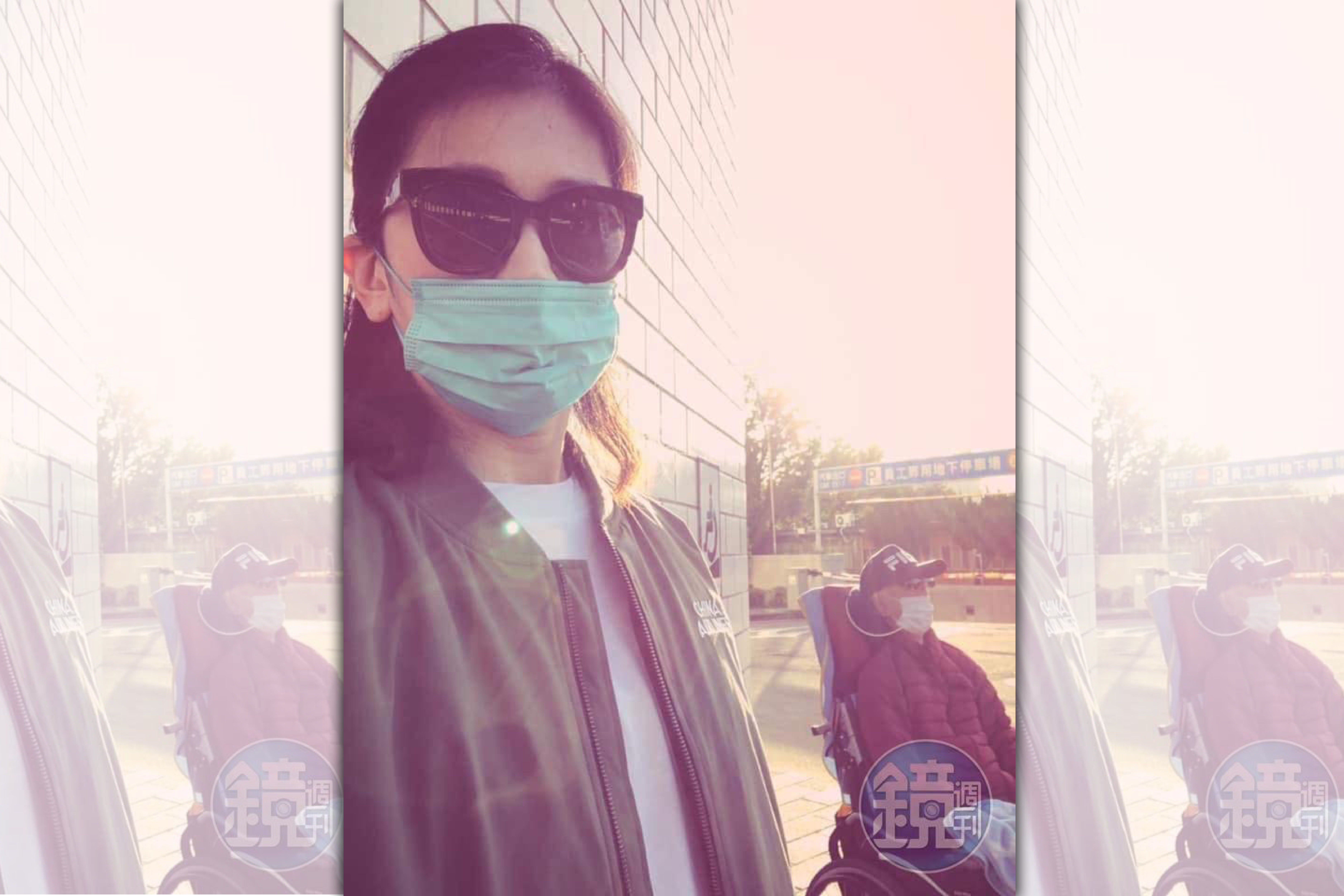 王羽2018年曾被本刊目擊在振興醫院養病，王羽養病期間，都靠看護及二女兒王加露（圖）照護。（讀者提供）