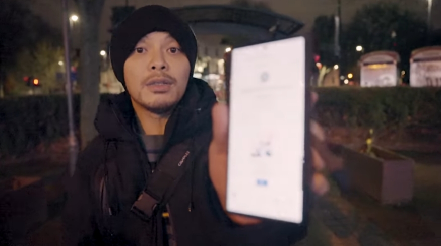 黃明志不滿13年來的心血被駭客盜走，發影片怒嗆駭客。（翻攝自黃明志臉書）