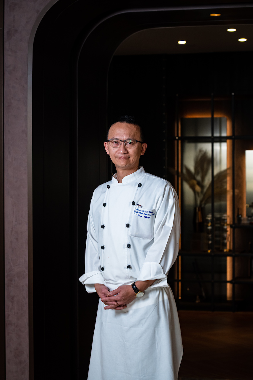 西餐行政主廚張駿霖(Tony)蒐羅各地食材,以台灣味鋪陳首波菜單。