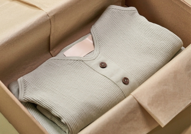 中國官方通報，北京、遼寧及江蘇三地病例都與南韓進口服裝相關。（示意圖，Pexels）