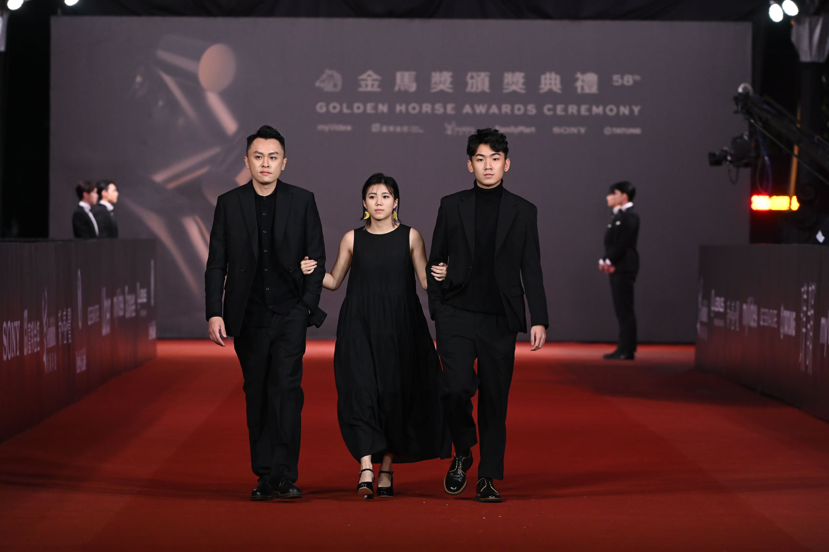 任俠(左起)去年率演員李珮怡和孫君陶來台出席金馬獎。 (翻攝自金馬獎臉書)