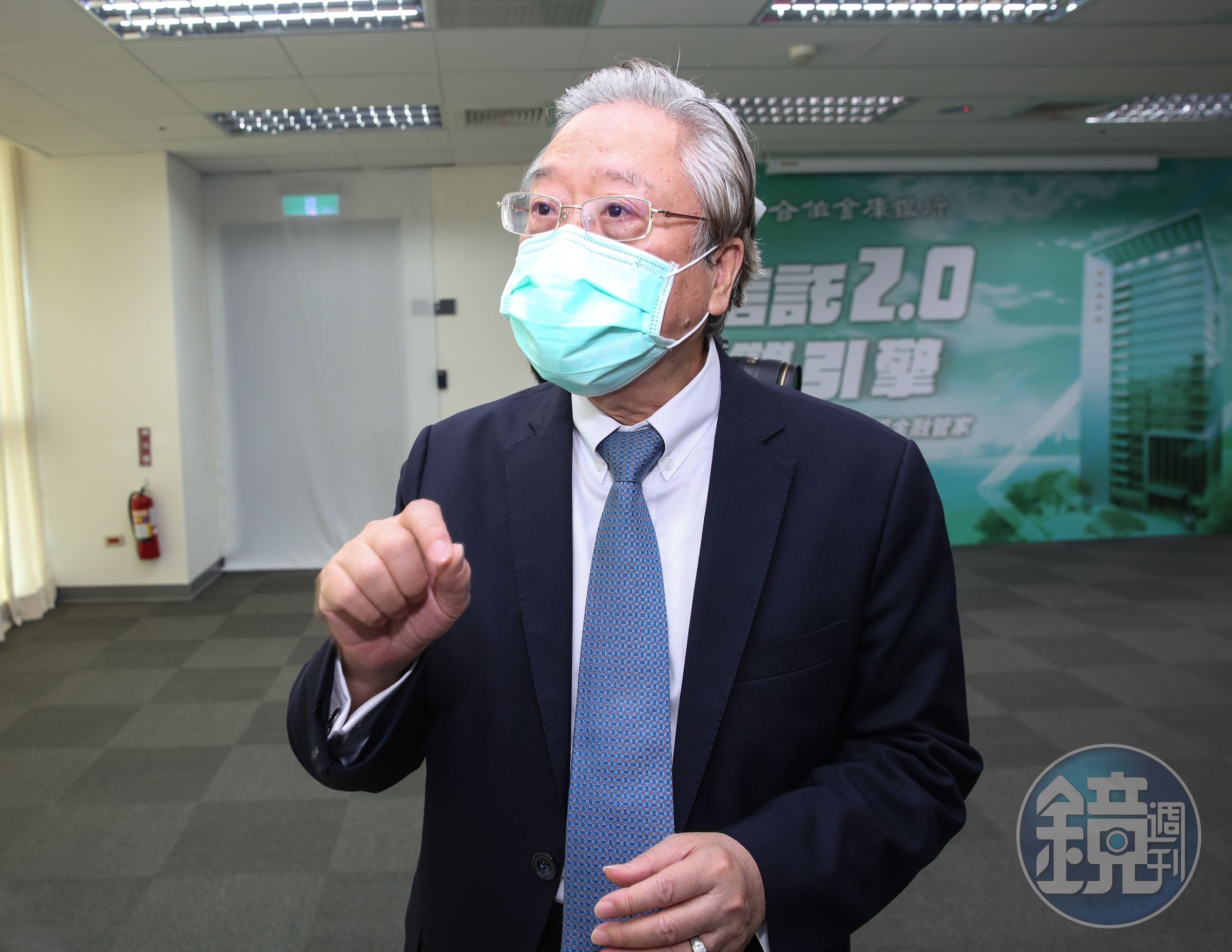 雷仲達向民眾示警，央行還會有數次升息的可能。
