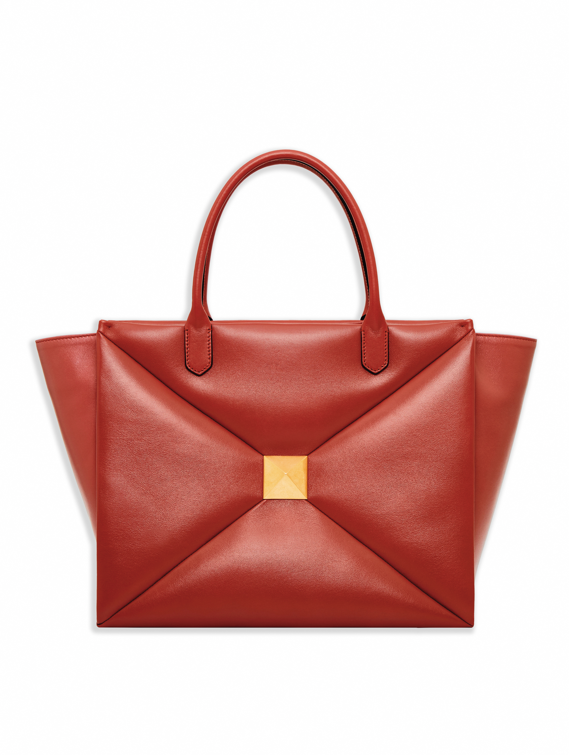 Valentino Garavani One Stud薑餅棕小羊皮大型提包（另附皮革背帶） NT$116,500 （VALENTINO提供）