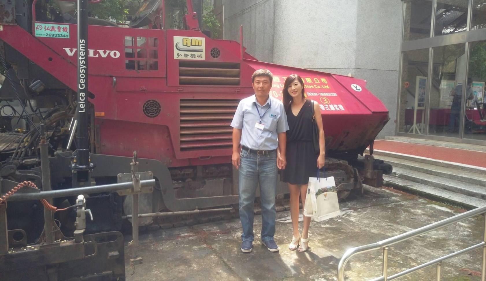 郭晉宏與太太感情很好，下班不應酬，一定回家陪老婆、孩子。（郭晉宏提供）