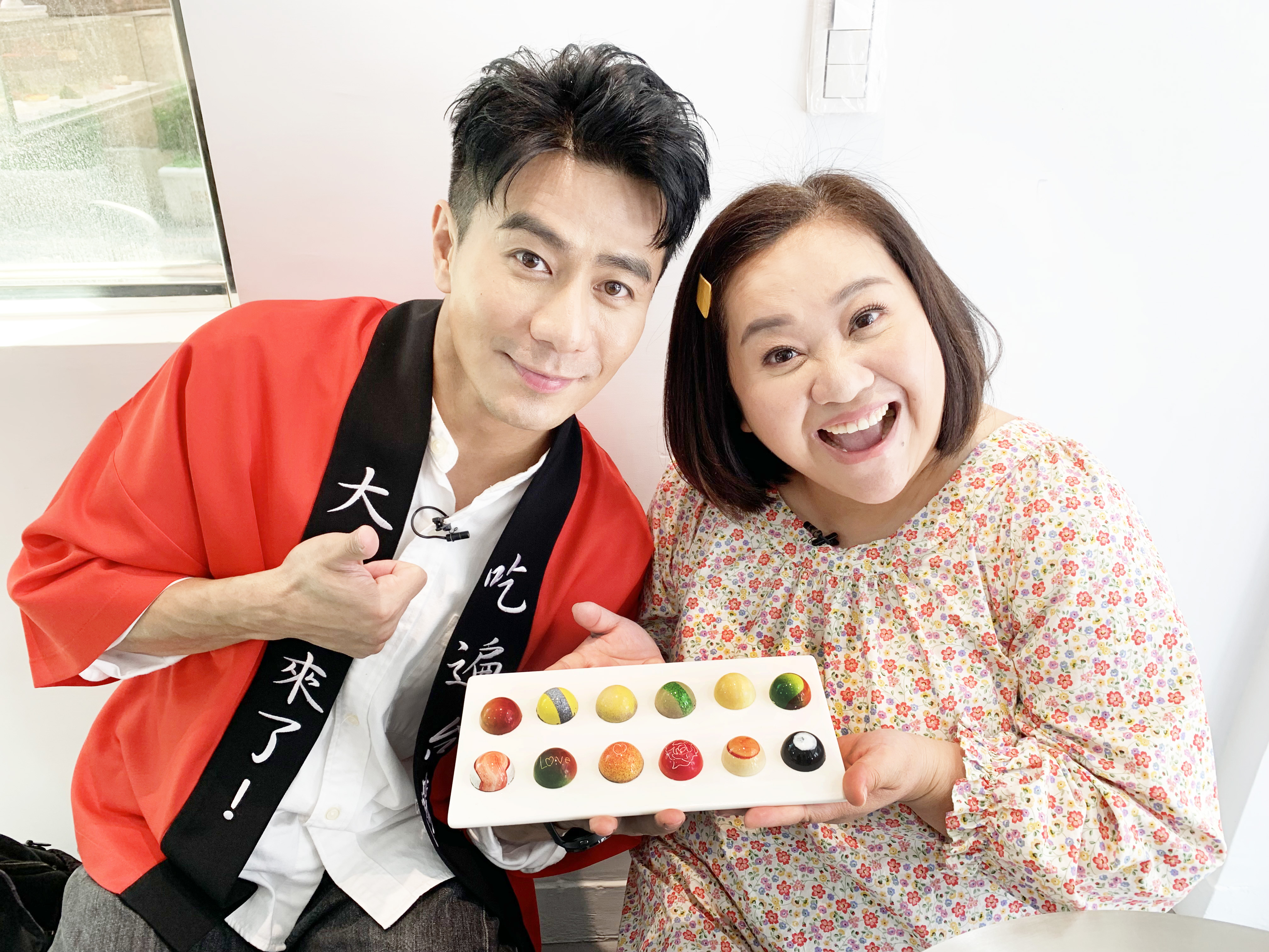 鍾欣凌、郭彥均再度合體，接下美食節目主持棒。（緯來提供）