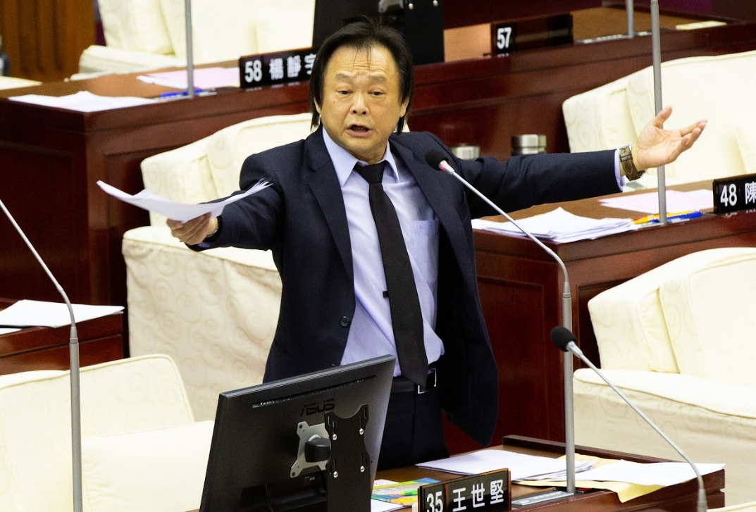台北市議員王世堅自稱「頭號柯黑」，對台北市長柯文哲市政表現極力監督。（資料照）