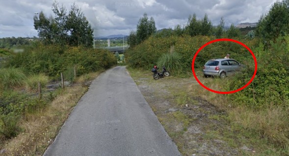 Google街景地圖拍下18禁的一幕。（翻攝自Google Maps）