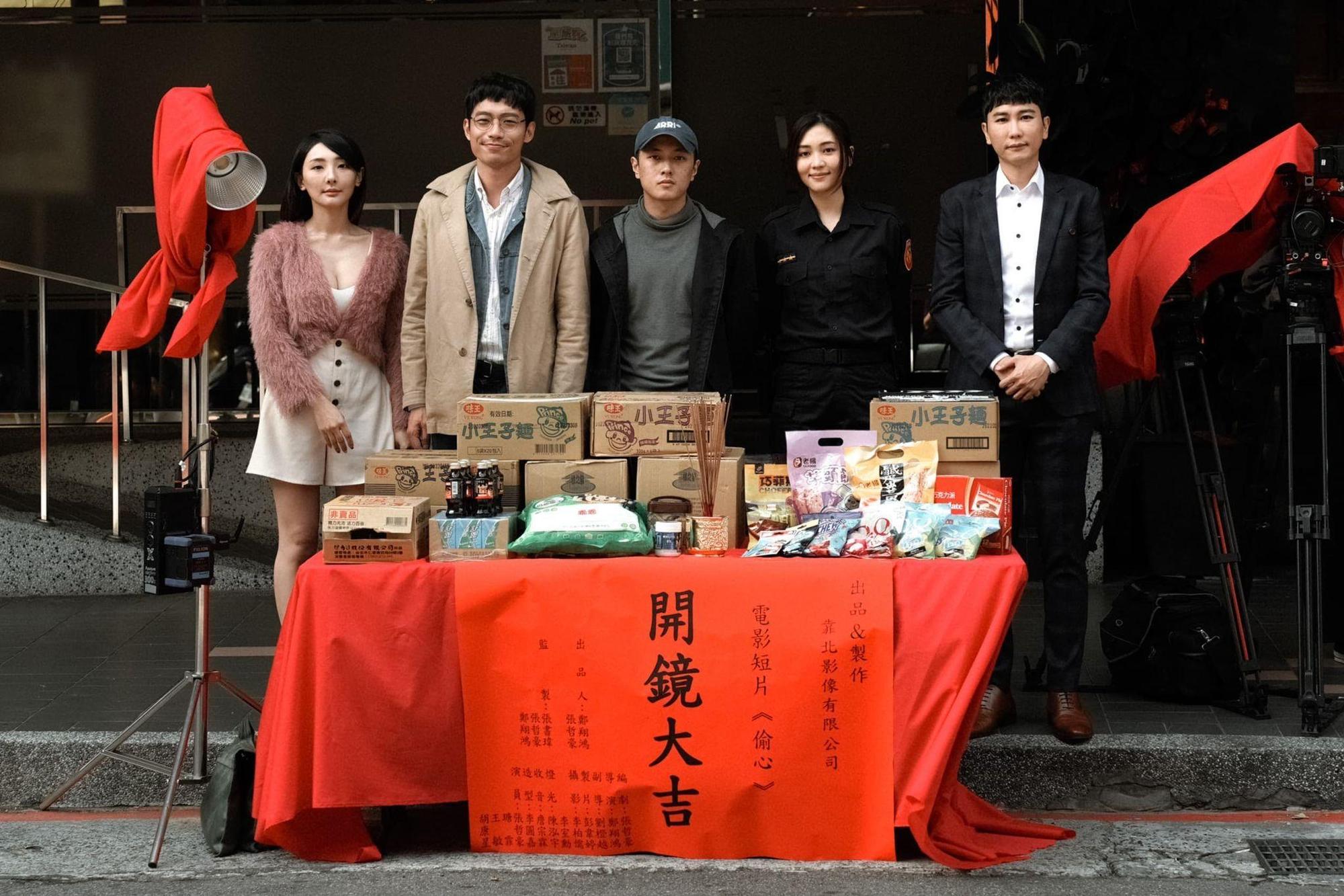 張哲豪監製、編劇、主演的電影短片《偷心》今天開鏡。(張哲豪供)