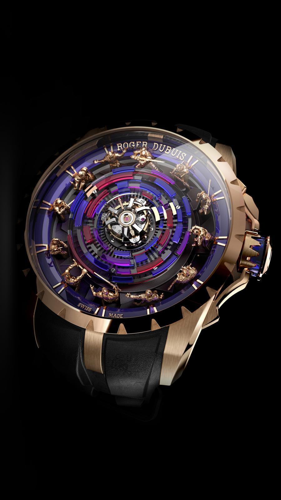 ROGER DUBUIS羅杰杜彼Knights of the Round Table Monotourbillon 圓桌騎士中置陀飛輪腕錶，由高度僅6毫米的12位圓桌騎士，以下沉式結構環繞中央陀飛輪，而突顯整個面盤更為立體。限量僅8只。定價約NT$16,685,000。