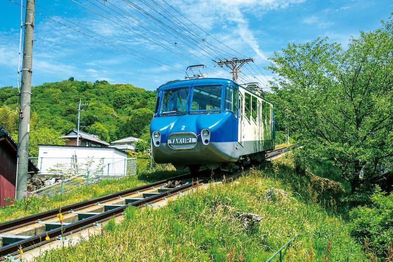 復古的「八栗纜車」主要是載旅客登上八栗寺的交通工具。(香川縣提供)