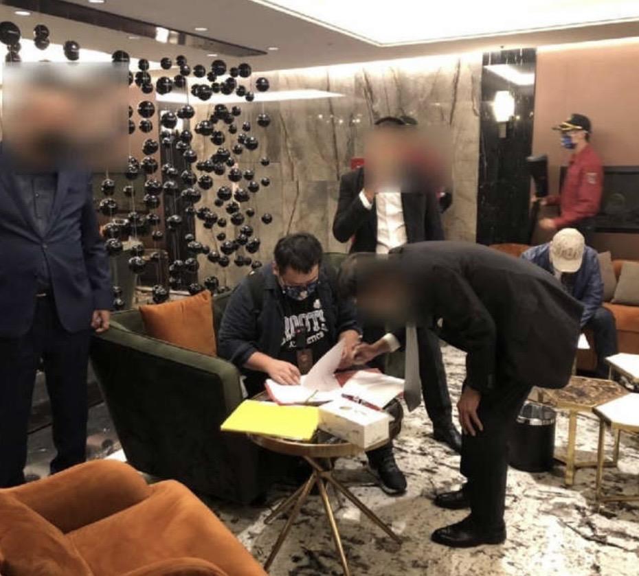 警方酒店查小黃卡。(資料照片)