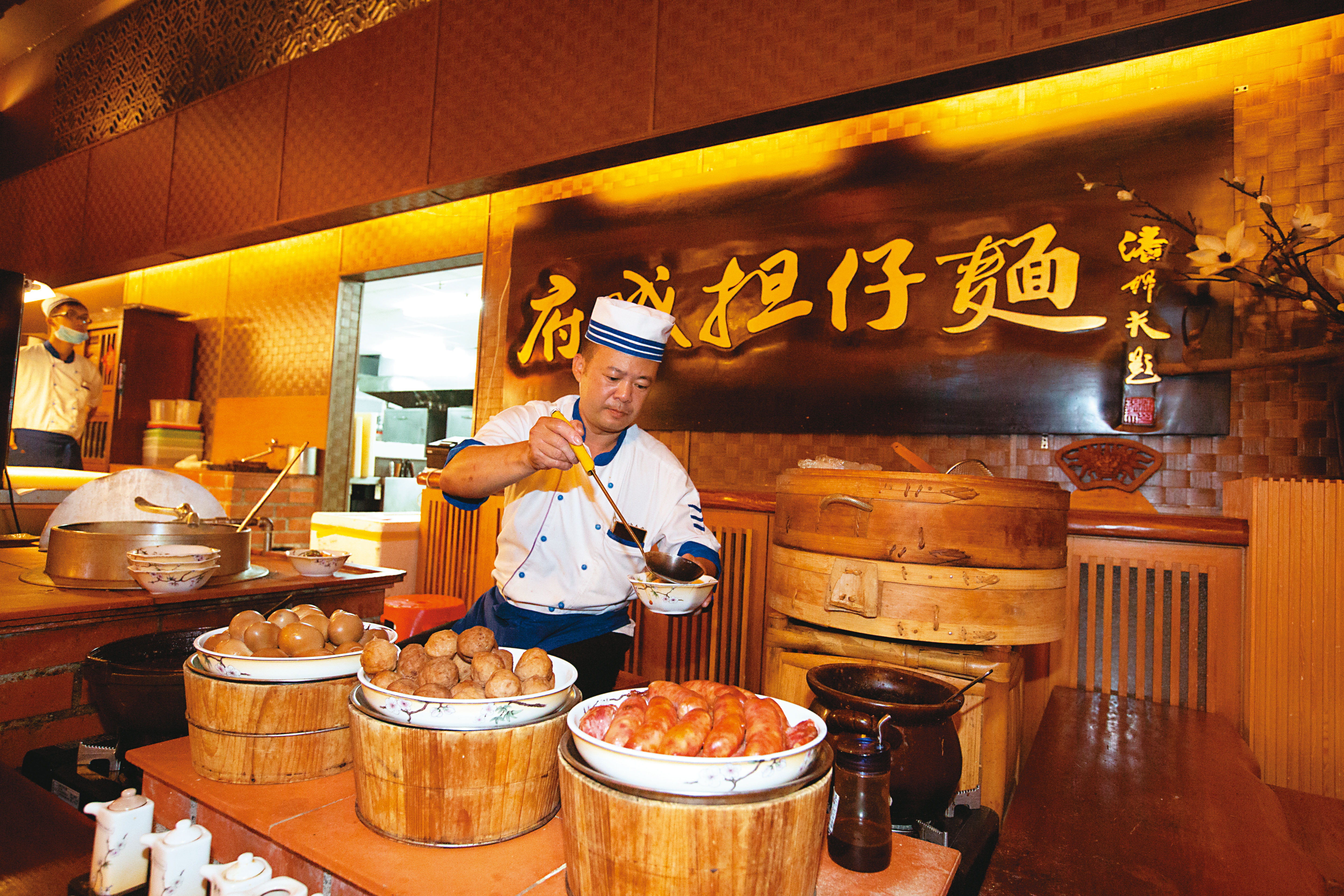 李日東入股御頂後，將頂鮮餐廳、台南擔仔麵（圖）等餐飲品牌整合導入。