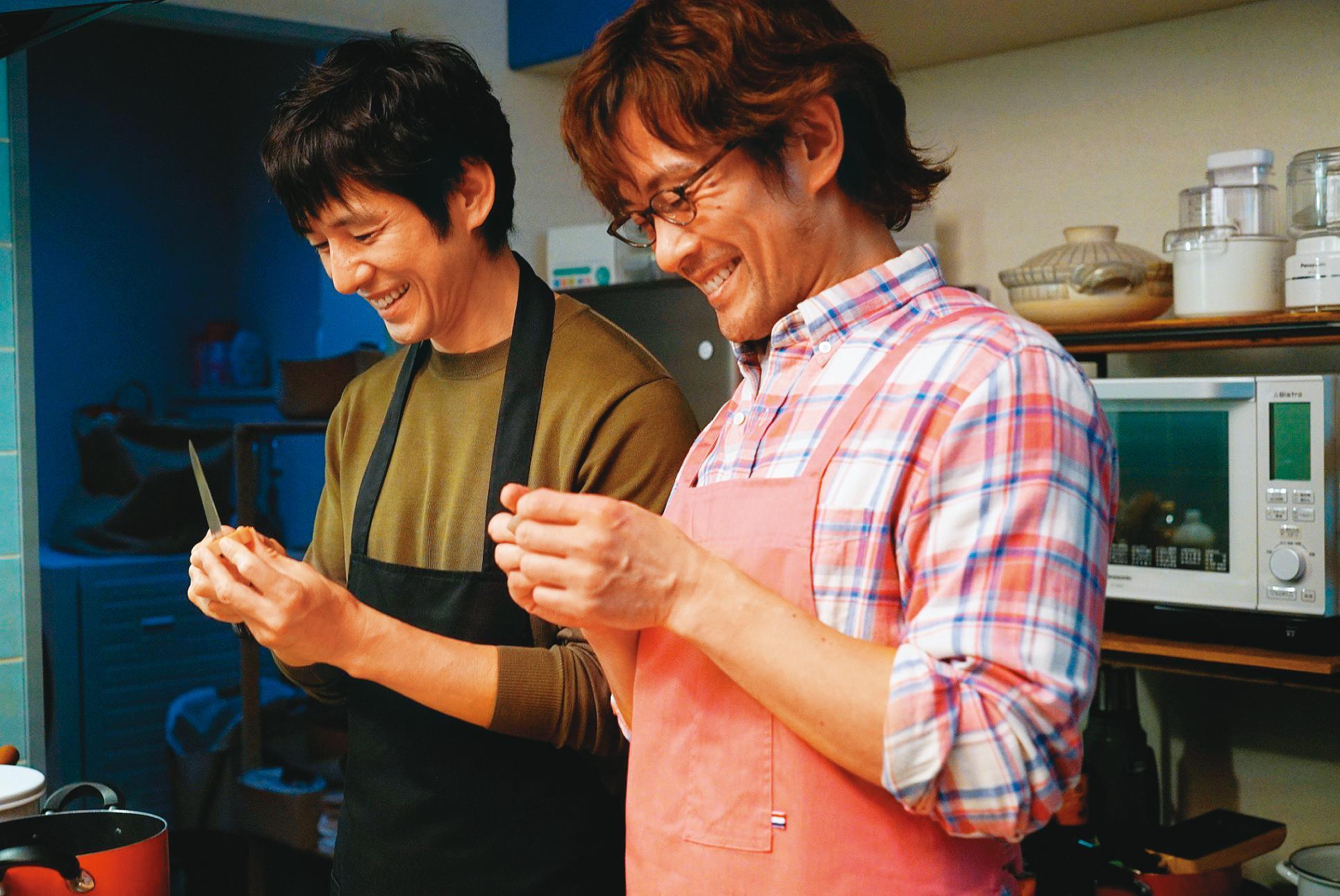 西島秀俊(左)與內野聖陽(右)的《昨日的美食》也在劇集播出後再推電影版。(車庫娛樂提供)